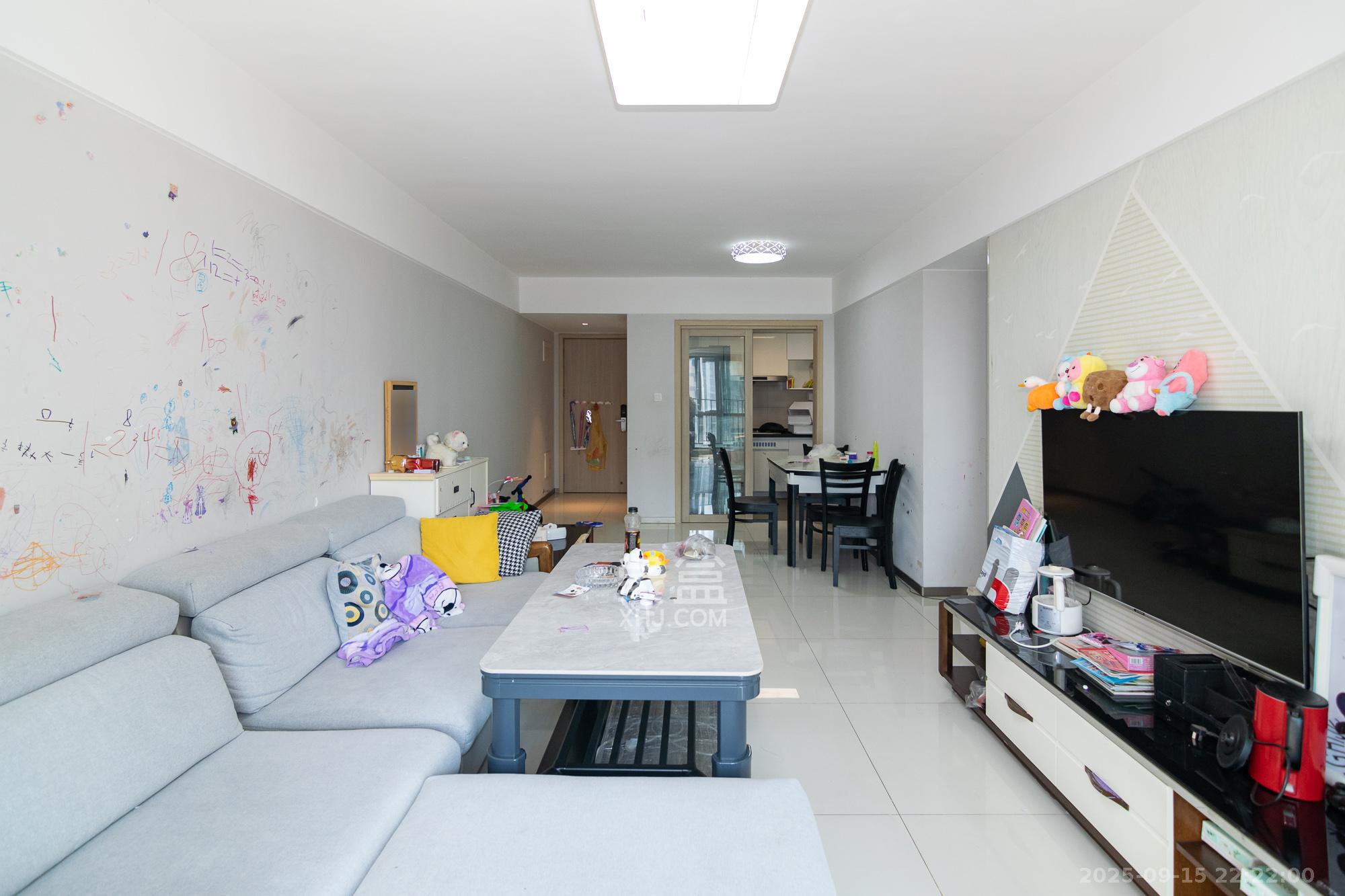 时代年华 3室2厅2卫 71.8万 时代年华 3室2厅2卫 71.8万客厅