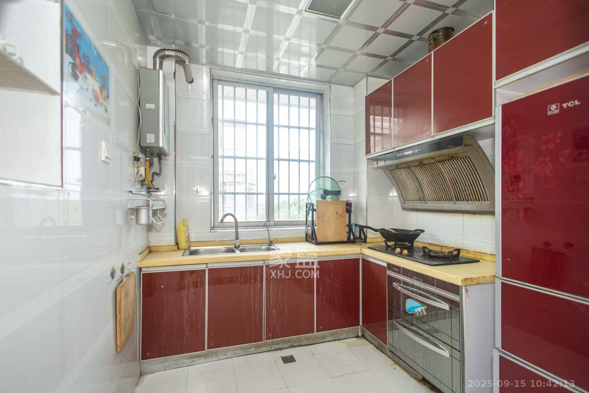 湘绣城  2室2厅1卫    1500.0元/月室内图