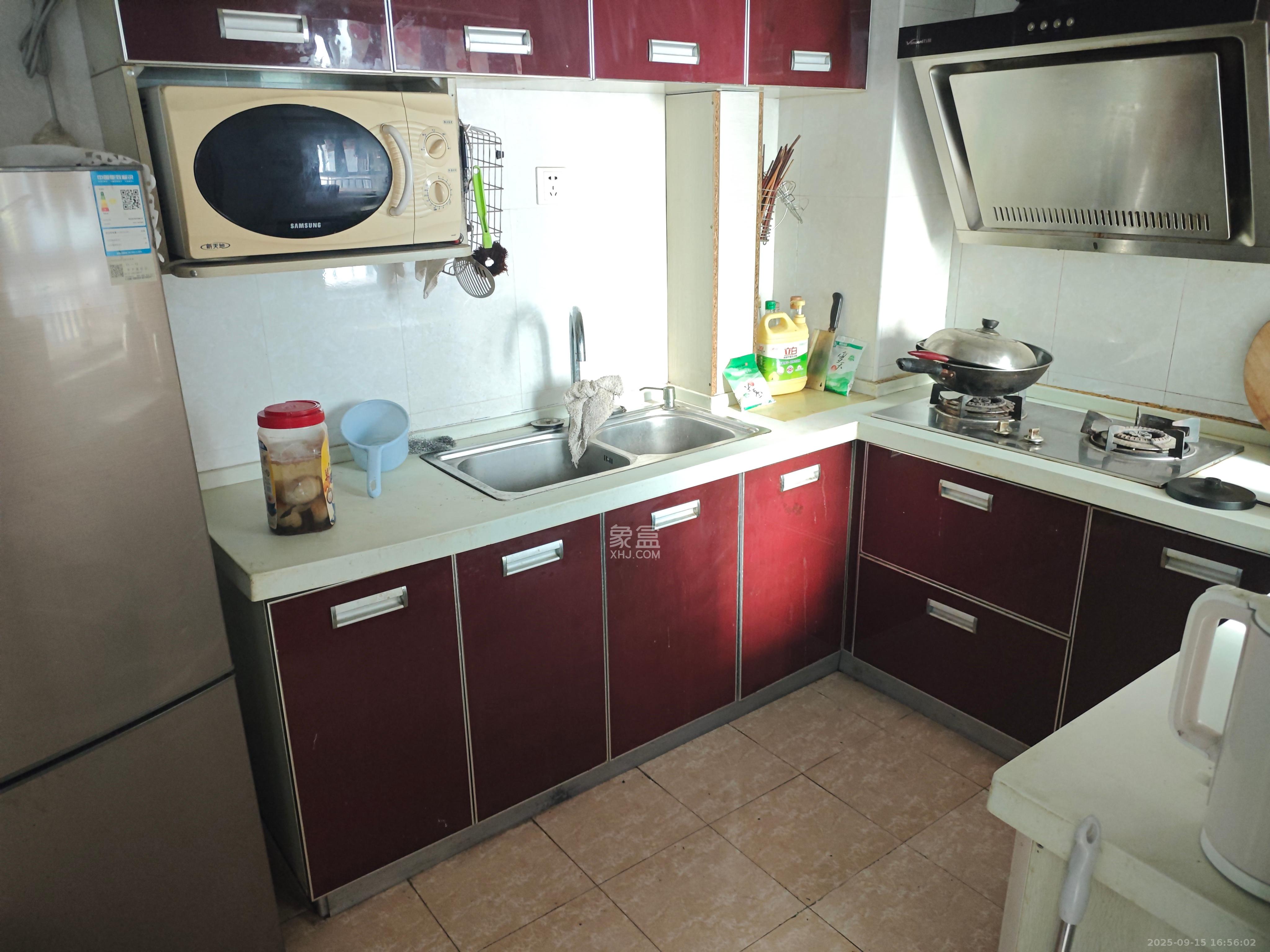 卓越蔚蓝海岸一期 2室2厅2卫 1900.0元/月 卓越蔚蓝海岸一期 2室2厅2卫 1900.0元/月室内图