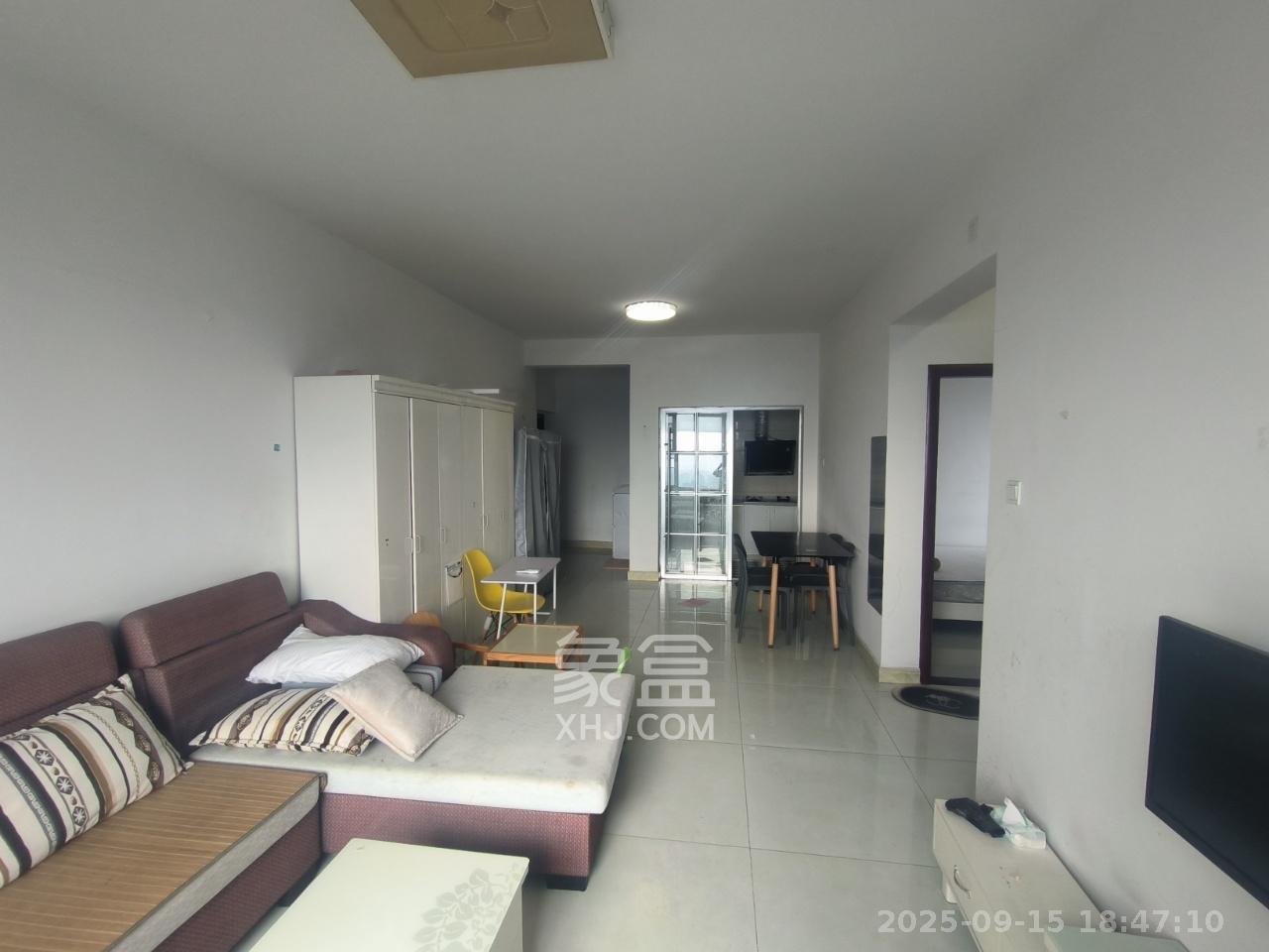 万里时代  2室1厅1卫    2000.0元/月室内图