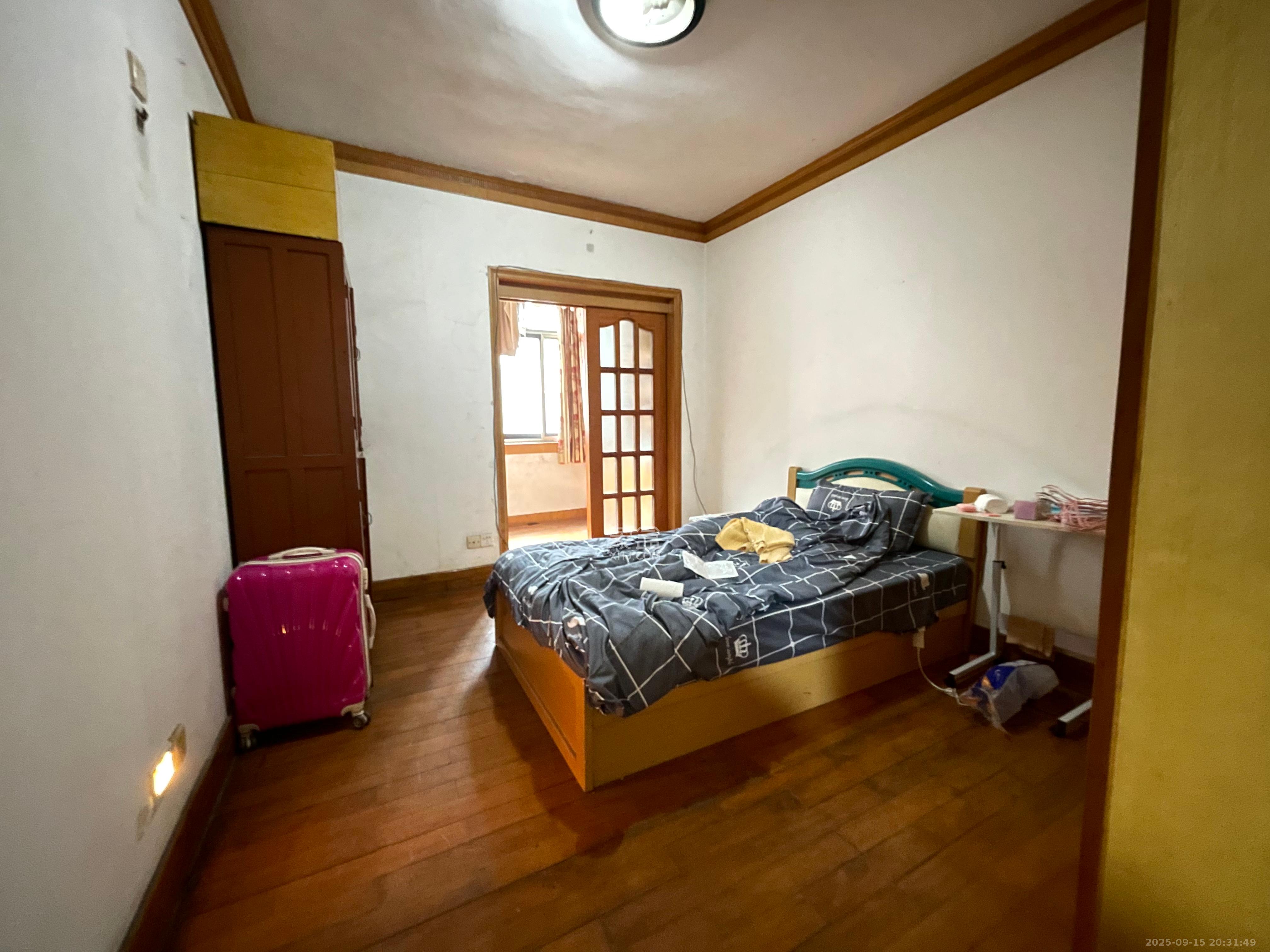 省肉食水产总公司宿舍 2室1厅1卫 1500.0元/月 省肉食水产总公司宿舍 2室1厅1卫 1500.0元/月室内图