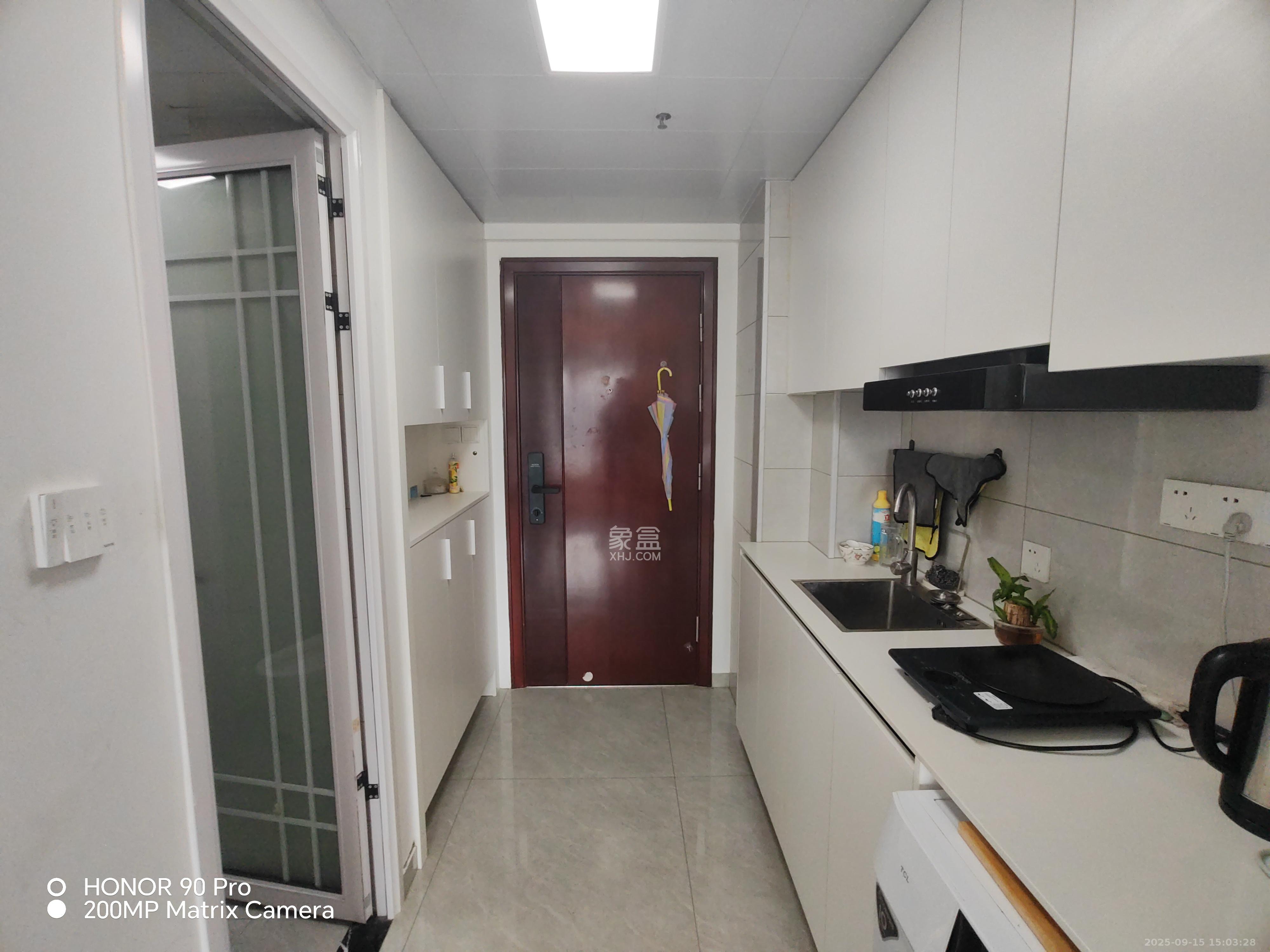 碧桂园城市之光 1室1厅1卫 1600.0元/月 碧桂园城市之光 1室1厅1卫 1600.0元/月室内图