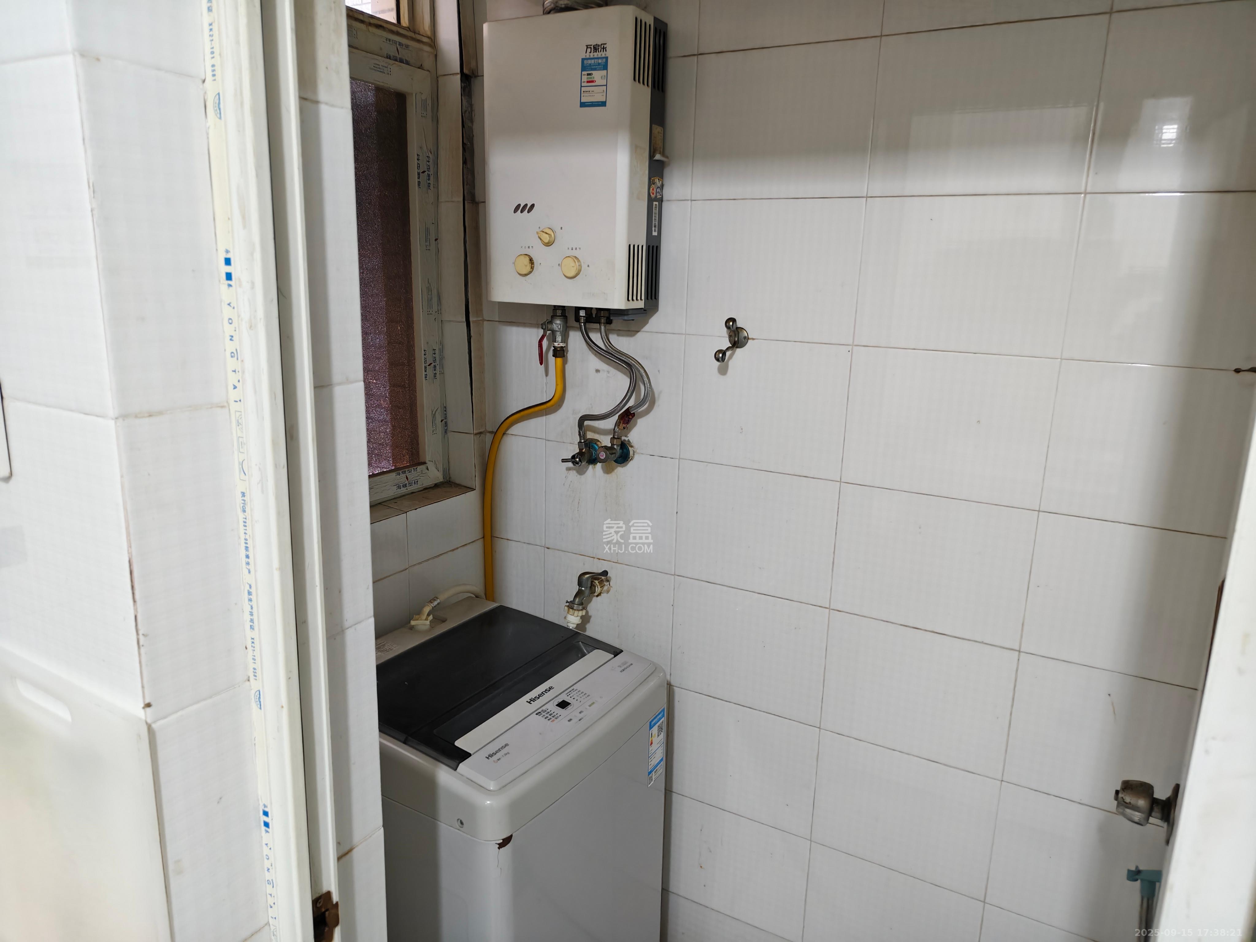 金碧文华 2室2厅1卫 1700.0元/月 金碧文华 2室2厅1卫 1700.0元/月室内图