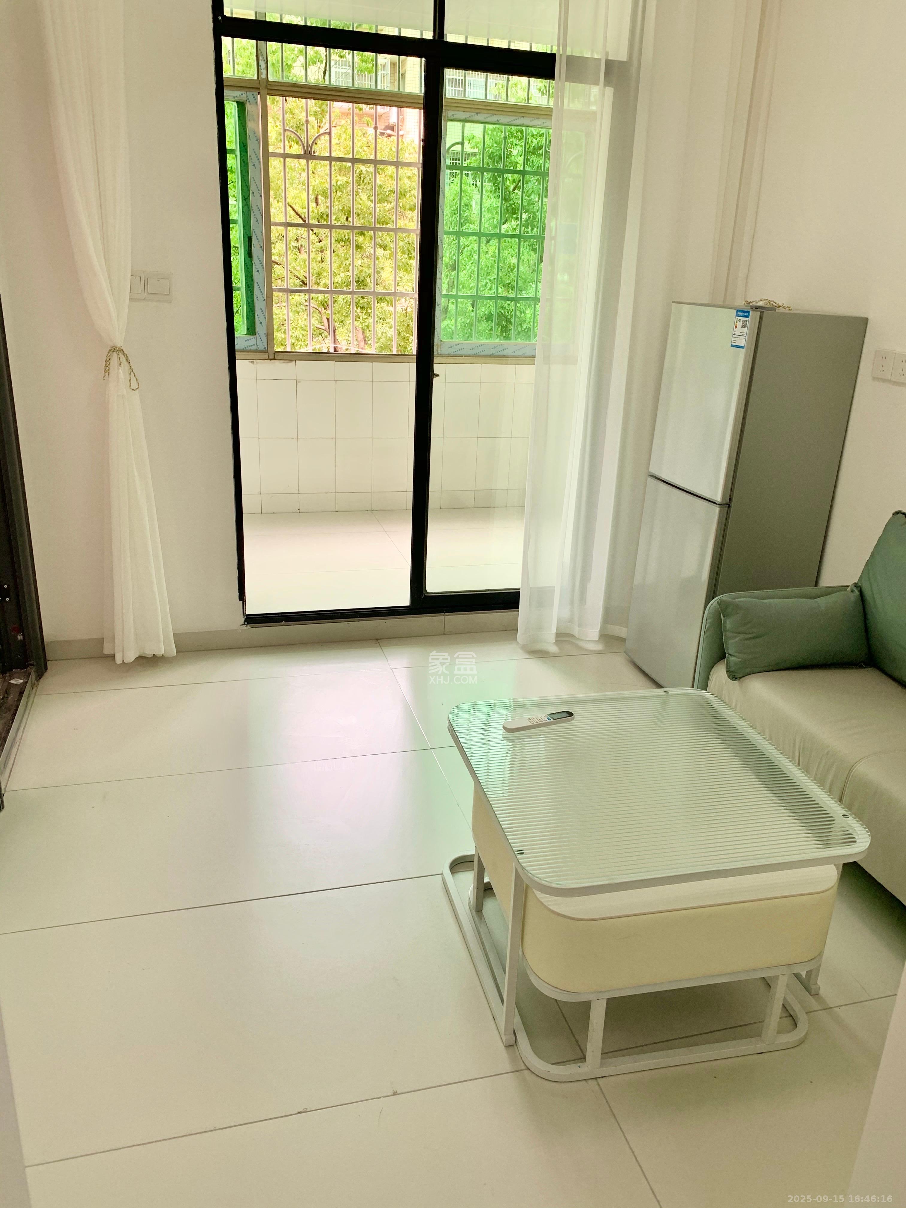 天马新村(天马安置小区) 1室1厅1卫 1500.0元/月 天马新村(天马安置小区) 1室1厅1卫 1500.0元/月室内图