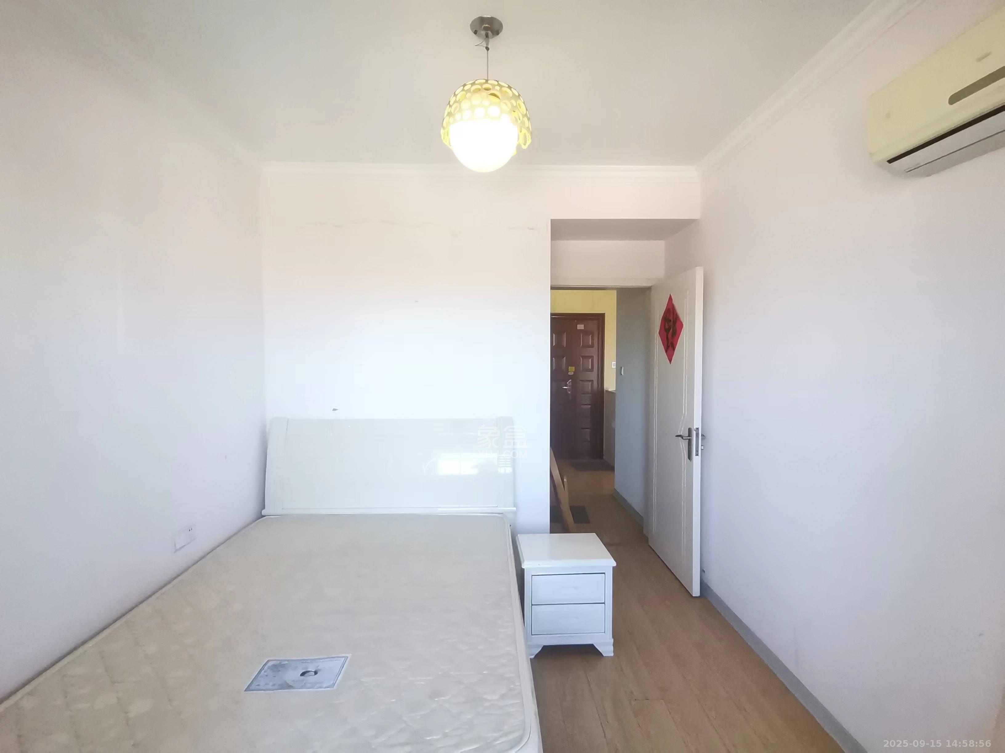 三重星都心  2室2厅1卫    2300.0元/月室内图