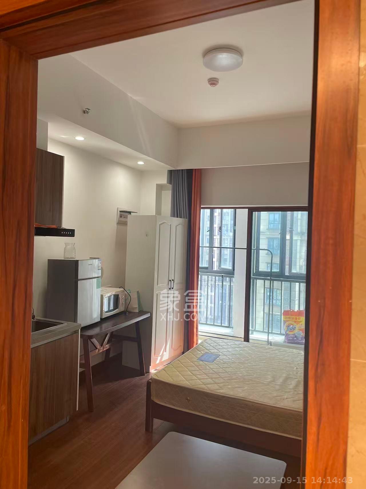 荣泰广场 1室0厅0卫 1230.0元/月 荣泰广场 1室0厅0卫 1230.0元/月室内图