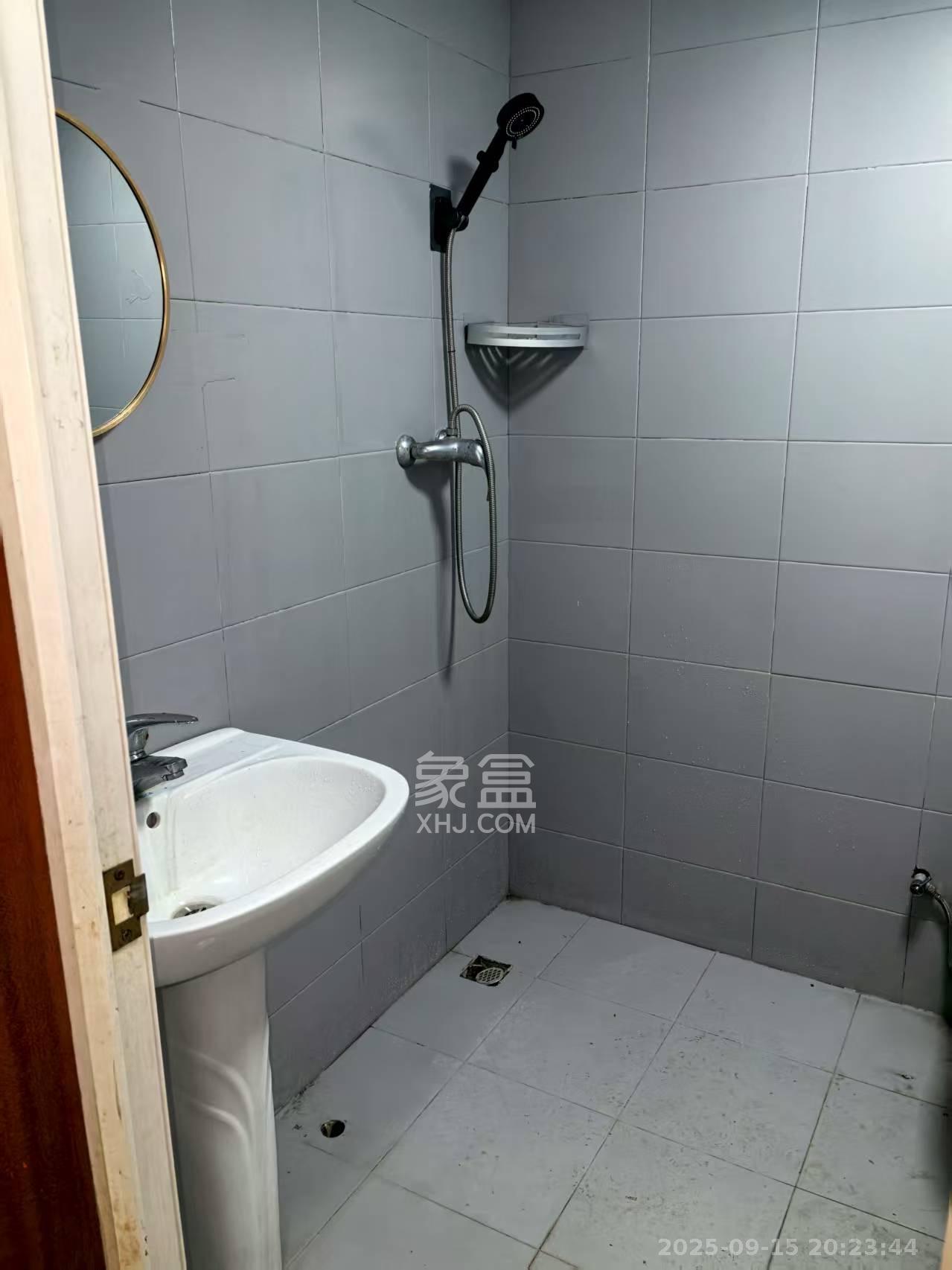 锦华时代  1室1厅1卫    1100.0元/月室内图