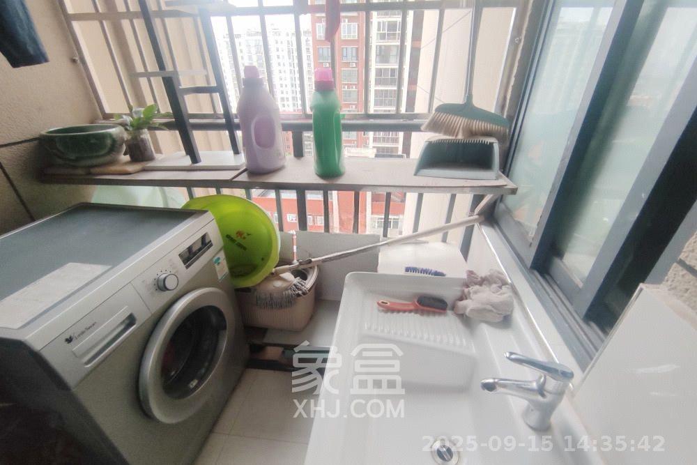 阳光锦城 3室2厅1卫 3400.0元/月 阳光锦城 3室2厅1卫 3400.0元/月室内图