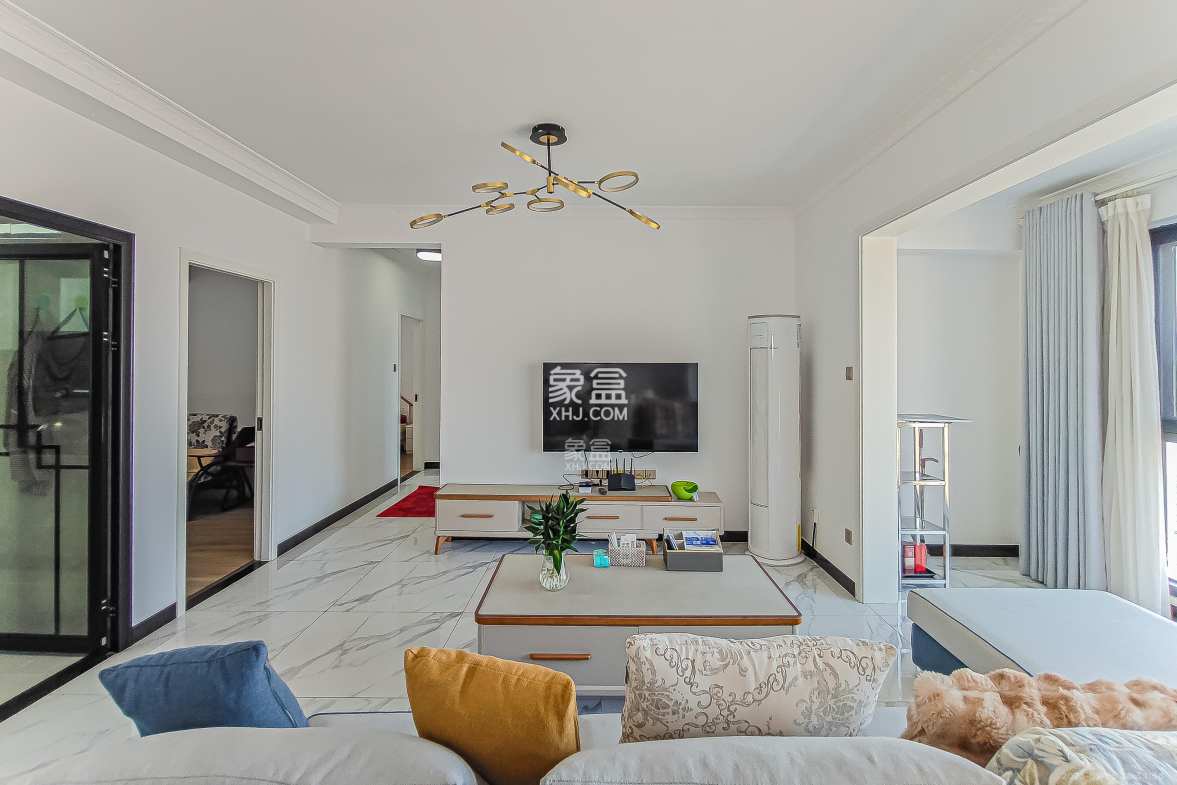 建发中央公园(建发美地)  3室2厅1卫    160.0万 建发中央公园(建发美地)  3室2厅1卫    160.0万客厅