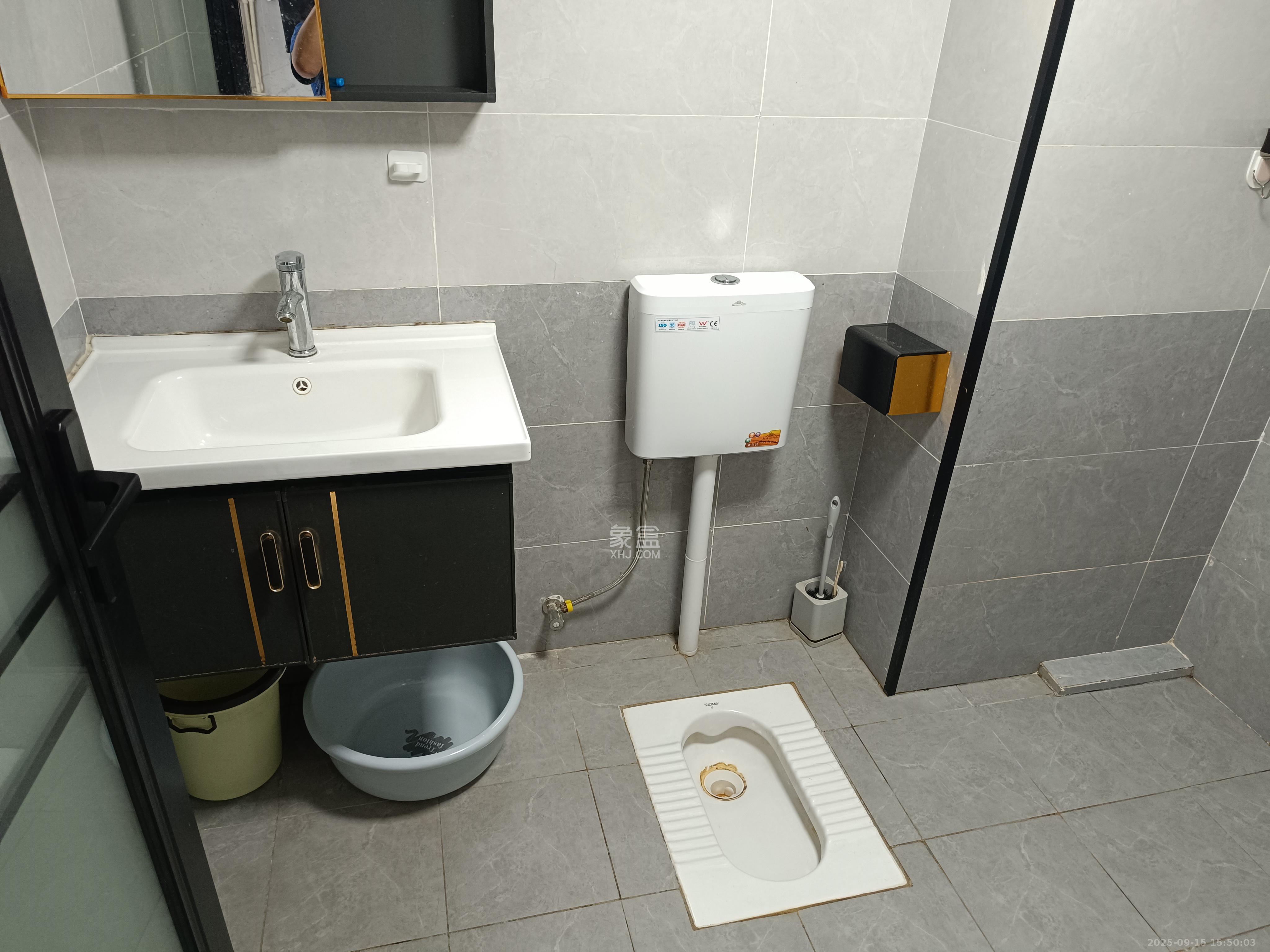 明昇壹城（明昇时代广场）三期  1室1厅1卫    1900.0元/月室内图