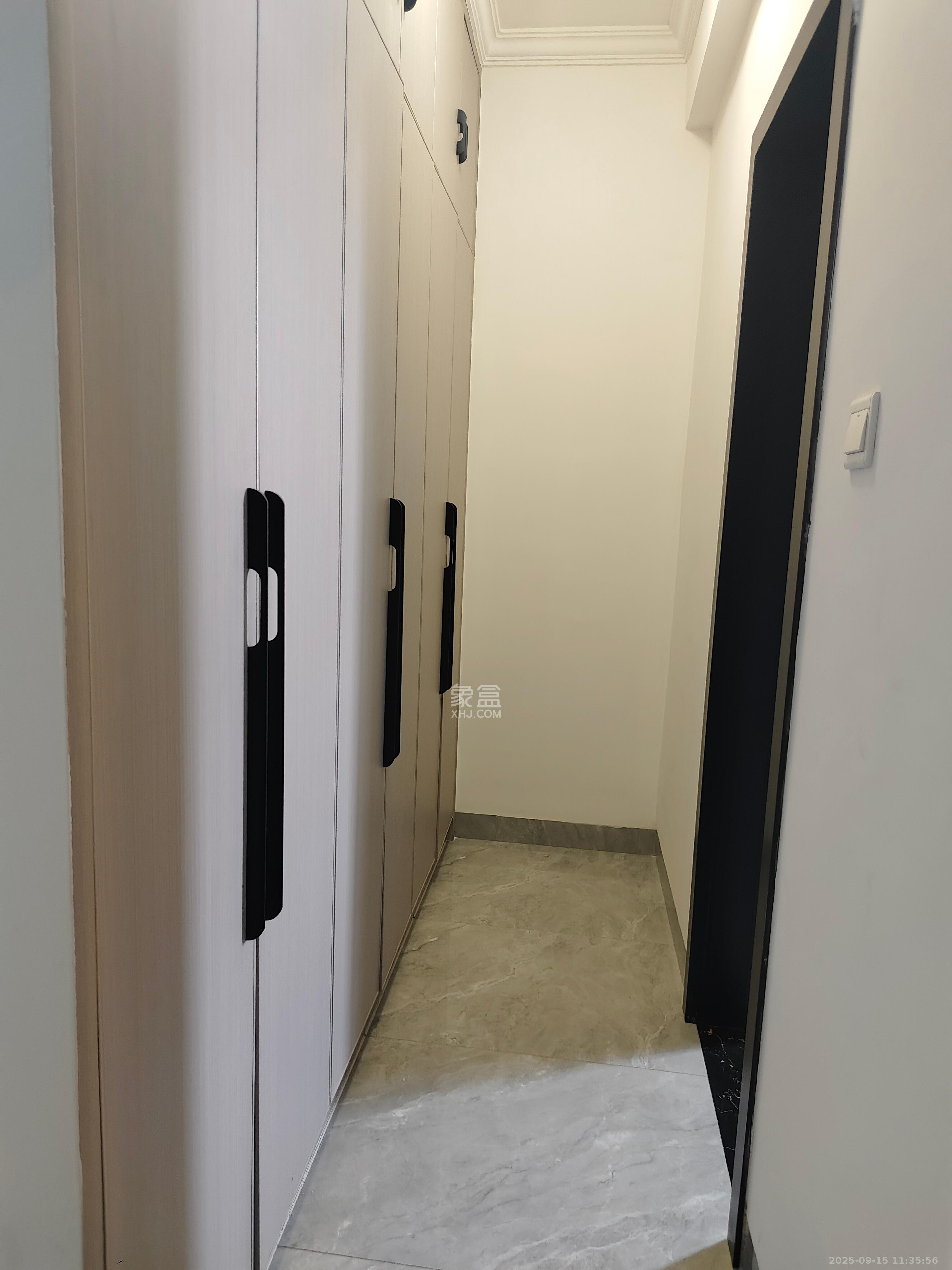 深业睿城  4室2厅2卫    3400.0元/月室内图