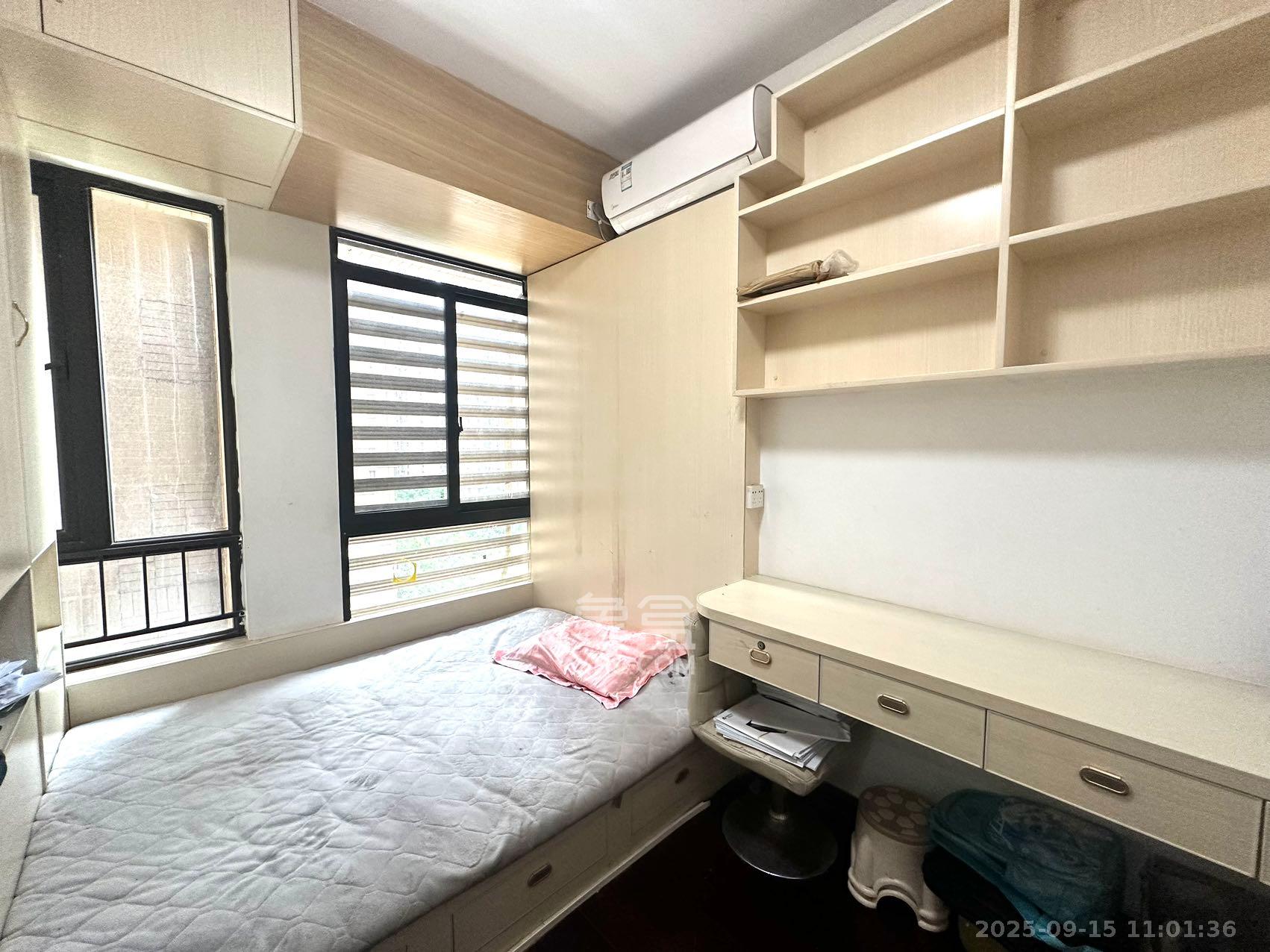 中海国际二期 3室2厅2卫 1900.0元/月 中海国际二期 3室2厅2卫 1900.0元/月室内图