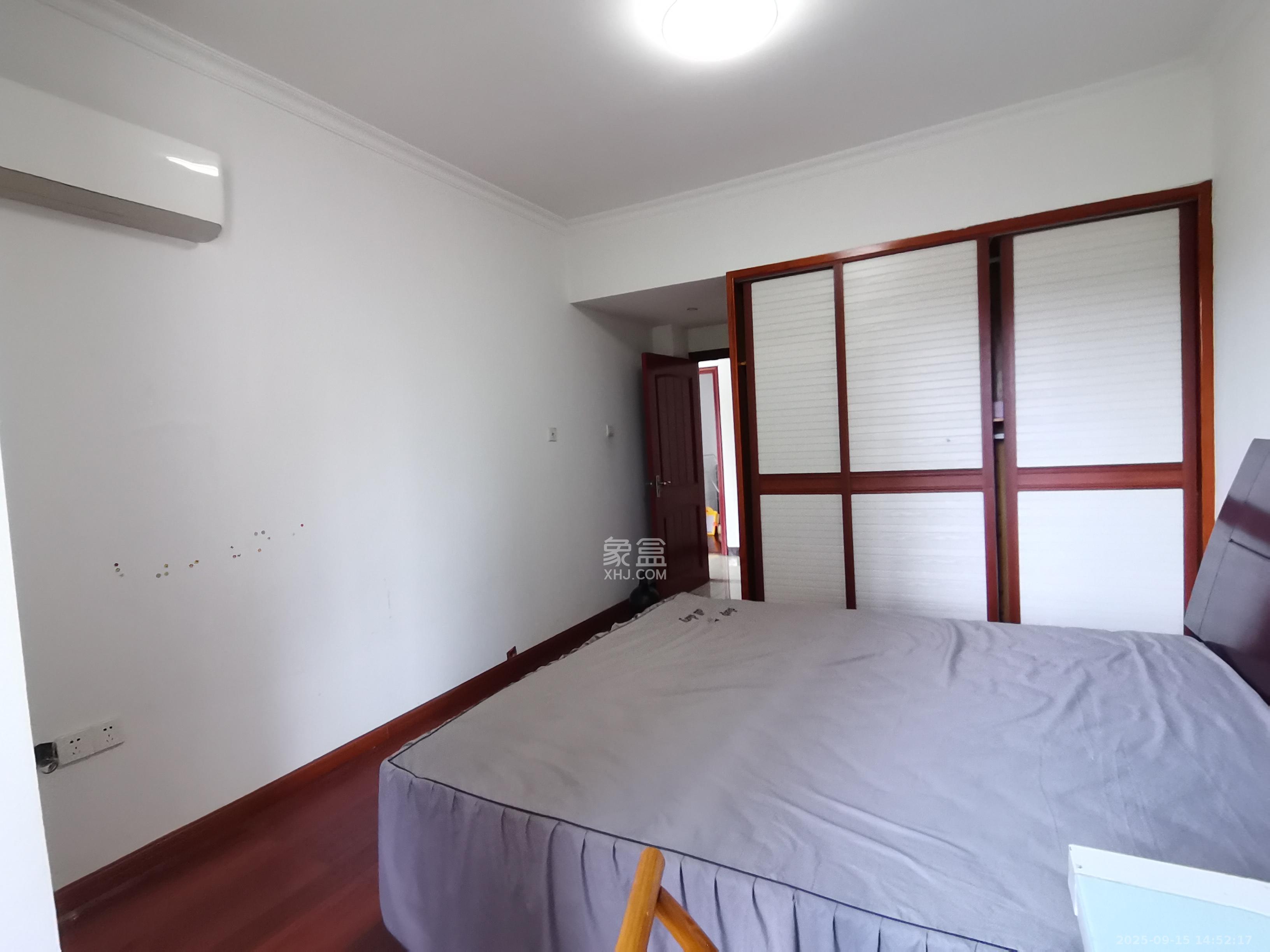 通用时代国际社区  3室2厅2卫    3000.0元/月室内图