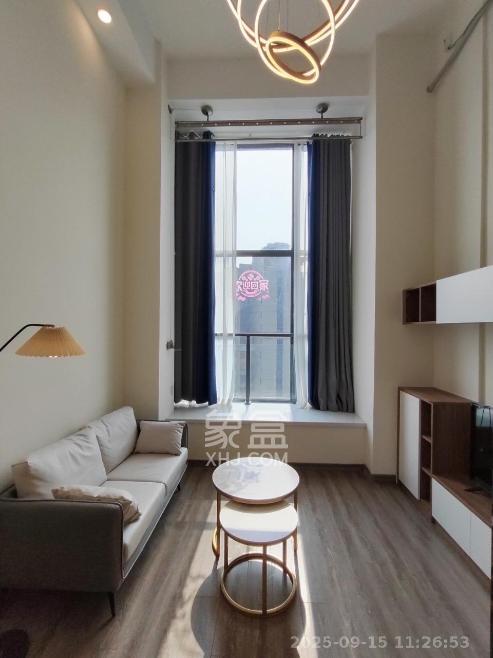 卓越浅水湾  1室1厅1卫    1800.0元/月 卓越浅水湾  1室1厅1卫    1800.0元/月