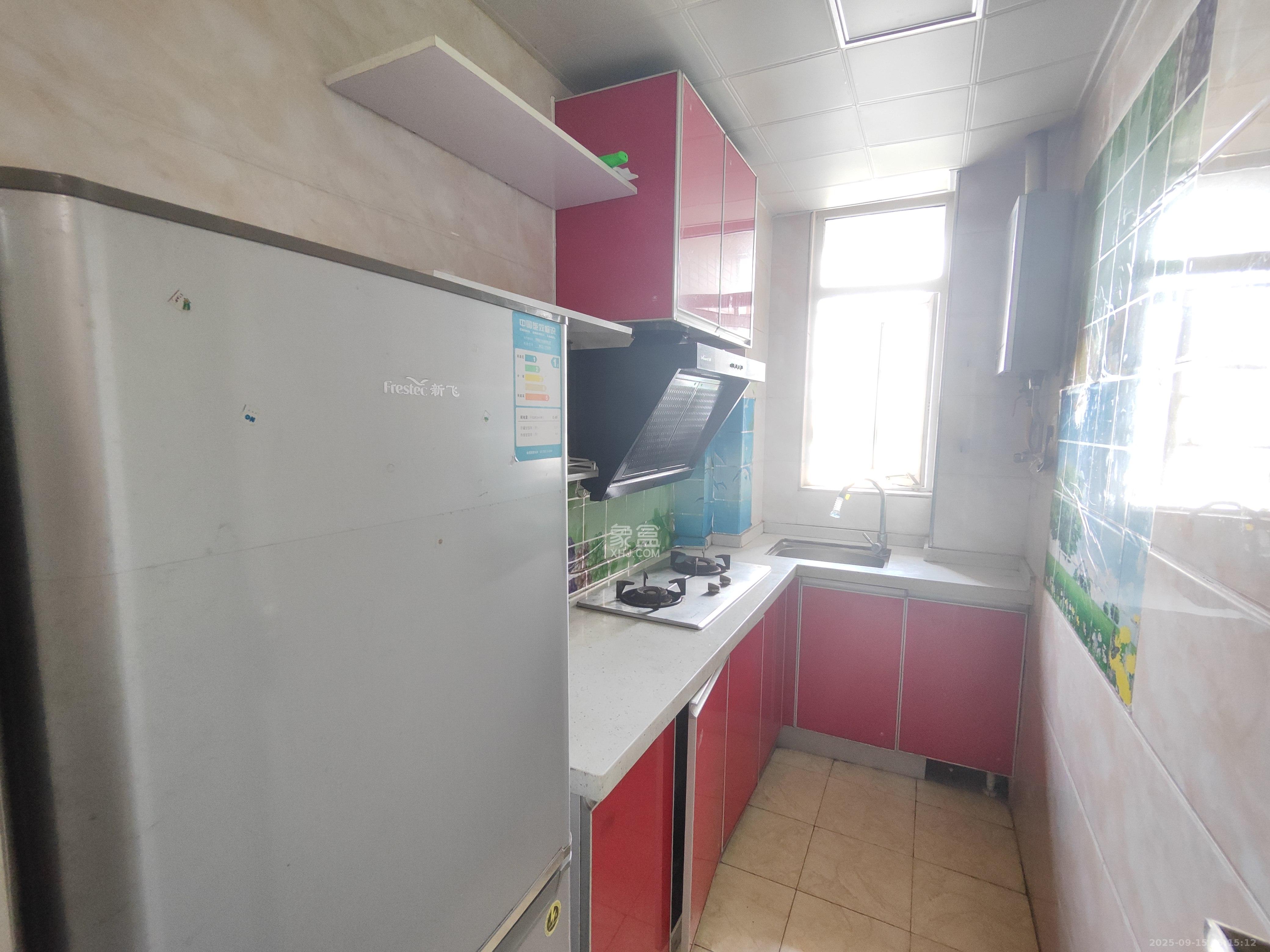 爵士湘 1室1厅1卫 1300.0元/月 爵士湘 1室1厅1卫 1300.0元/月室内图