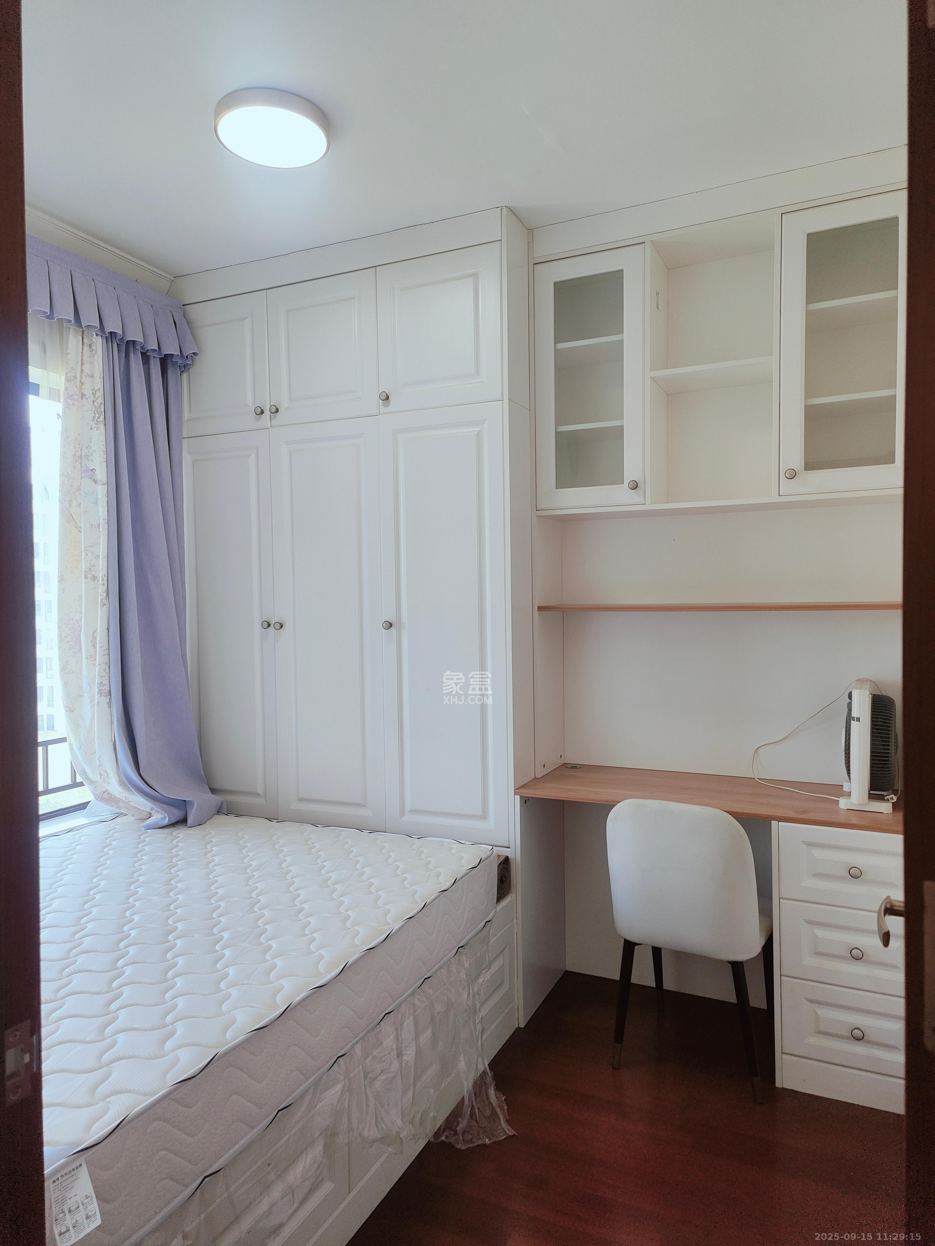 中海新城熙岸(中信新城五期)  3室2厅1卫    2400.0元/月 中海新城熙岸(中信新城五期)  3室2厅1卫    2400.0元/月室内图