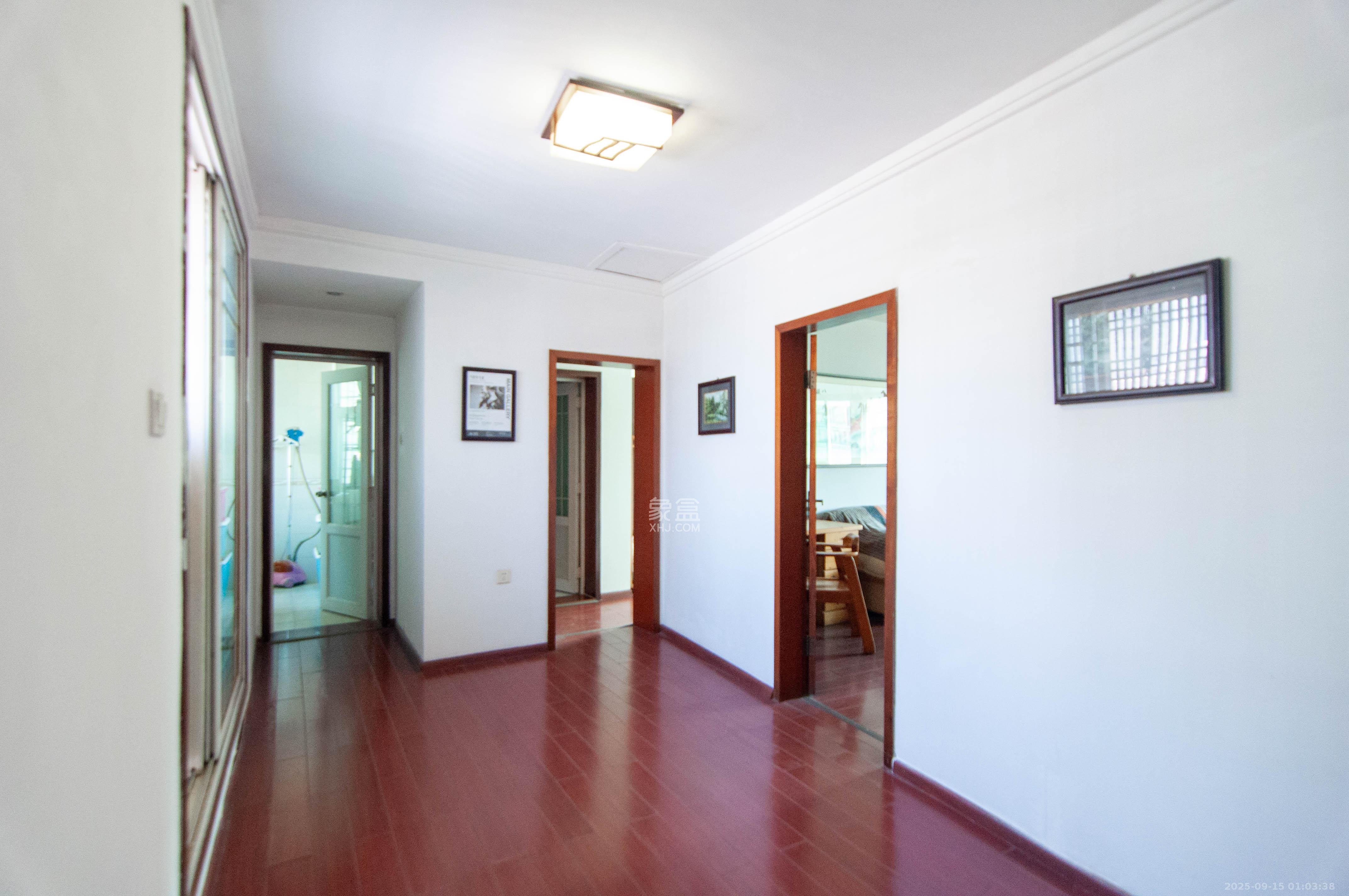 广厦新苑  4室2厅2卫    138.0万其他