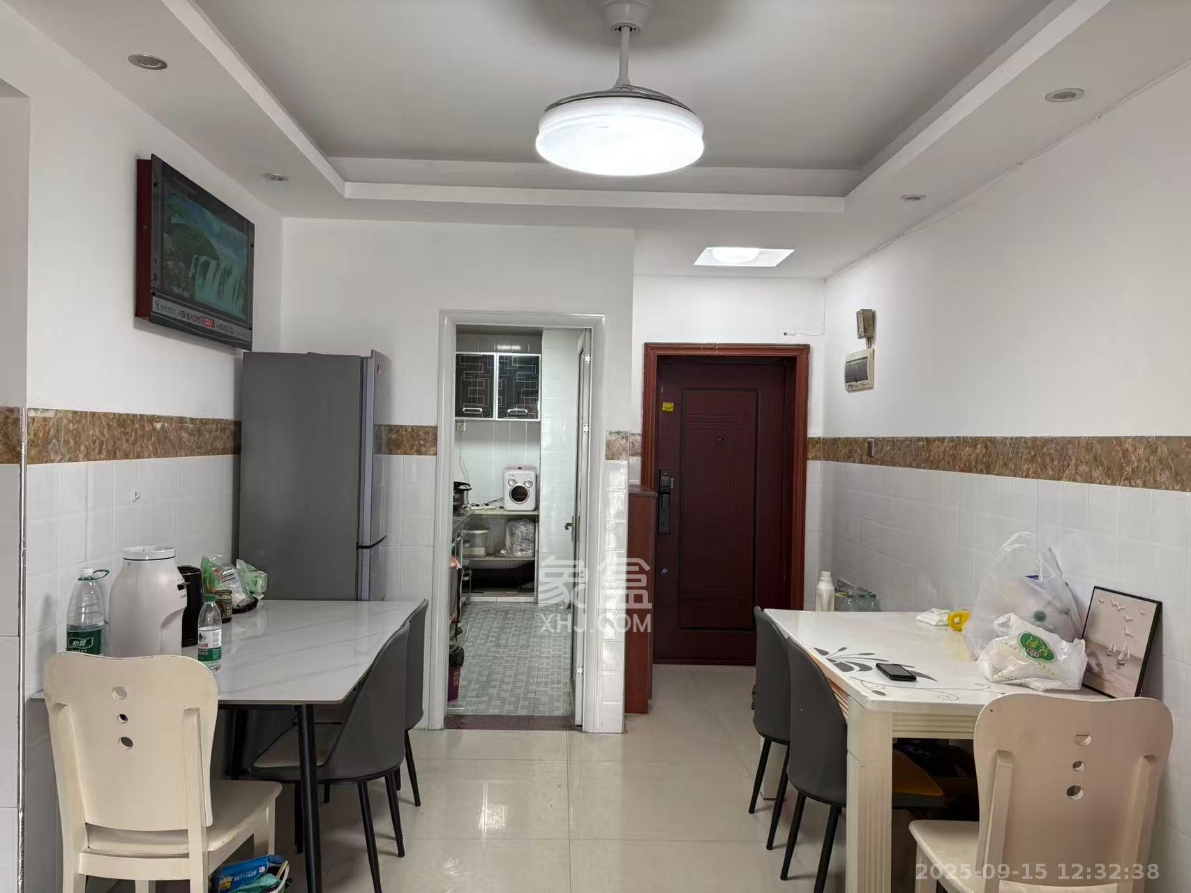 盛德碧瑞庭  3室2厅2卫    2200.0元/月室内图