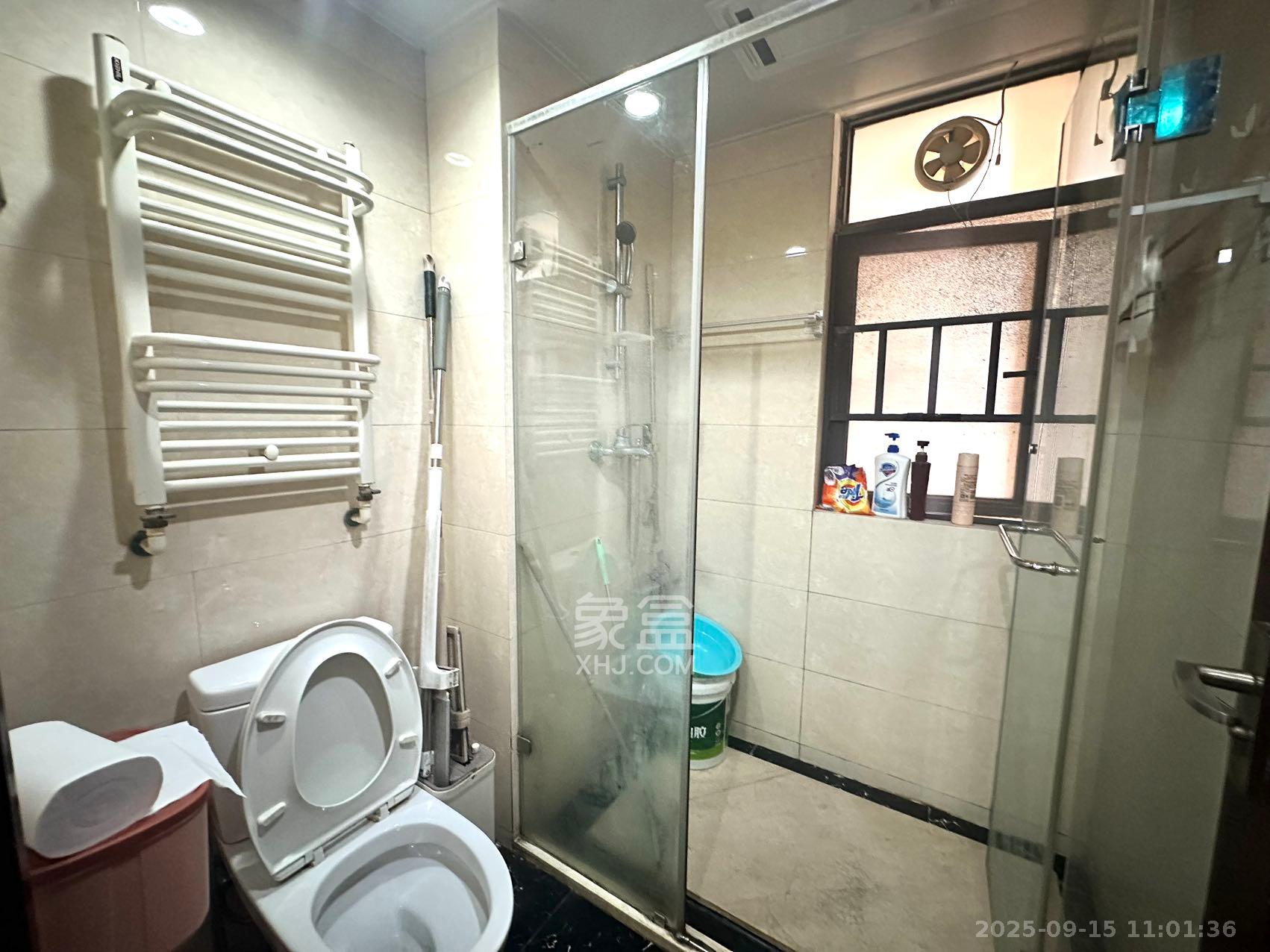 中海国际二期 3室2厅2卫 1900.0元/月 中海国际二期 3室2厅2卫 1900.0元/月室内图