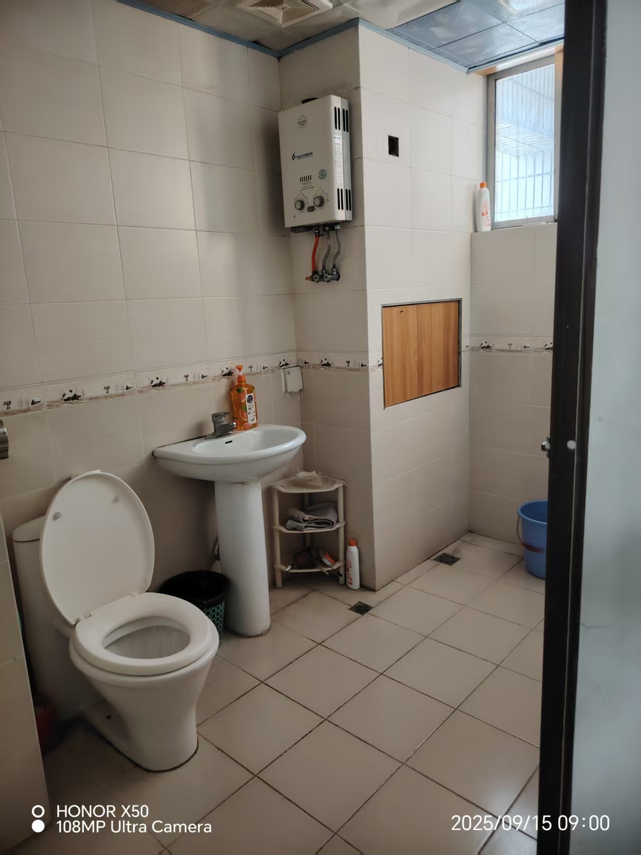 金茂大厦  4室2厅2卫    3200.0元/月室内图