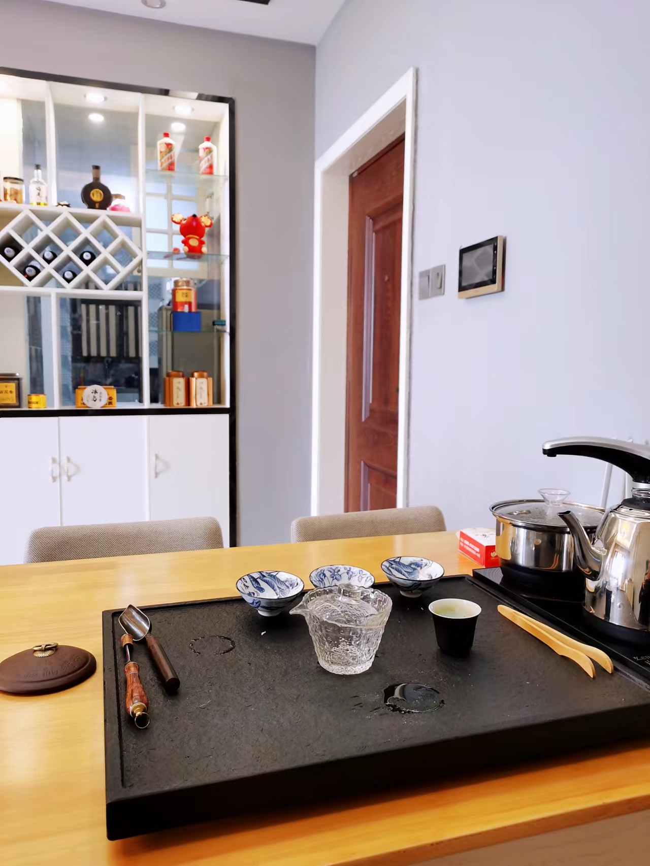 爱琴海 2室1厅1卫 3400.0元/月 爱琴海 2室1厅1卫 3400.0元/月室内图