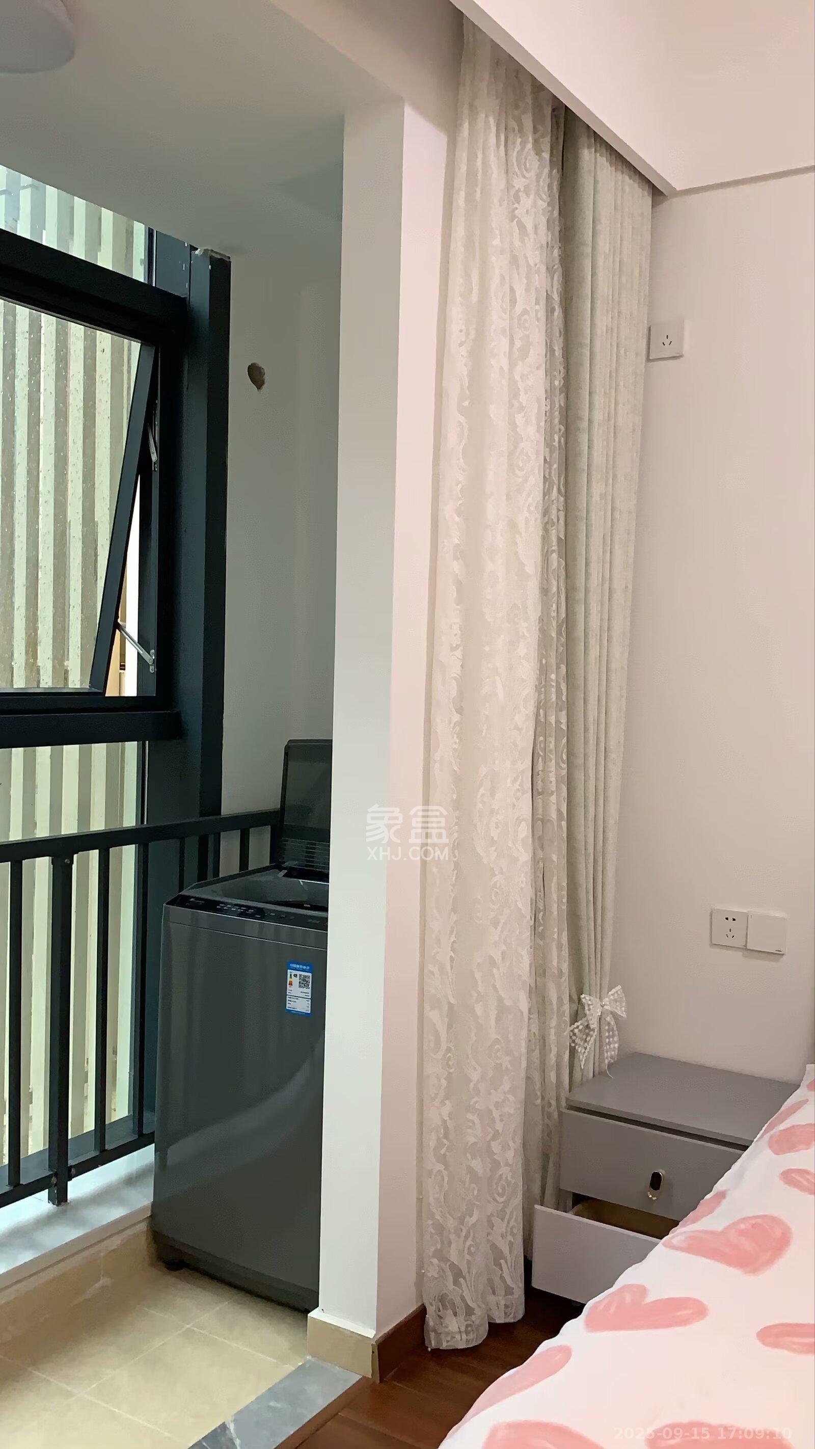 荣泰广场 1室1厅1卫 1250.0元/月 荣泰广场 1室1厅1卫 1250.0元/月室内图