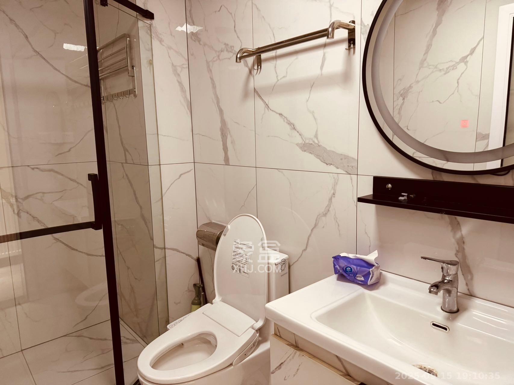 北辰定江洋  1室2厅2卫    10000.0元/月 北辰定江洋  1室2厅2卫    10000.0元/月室内图