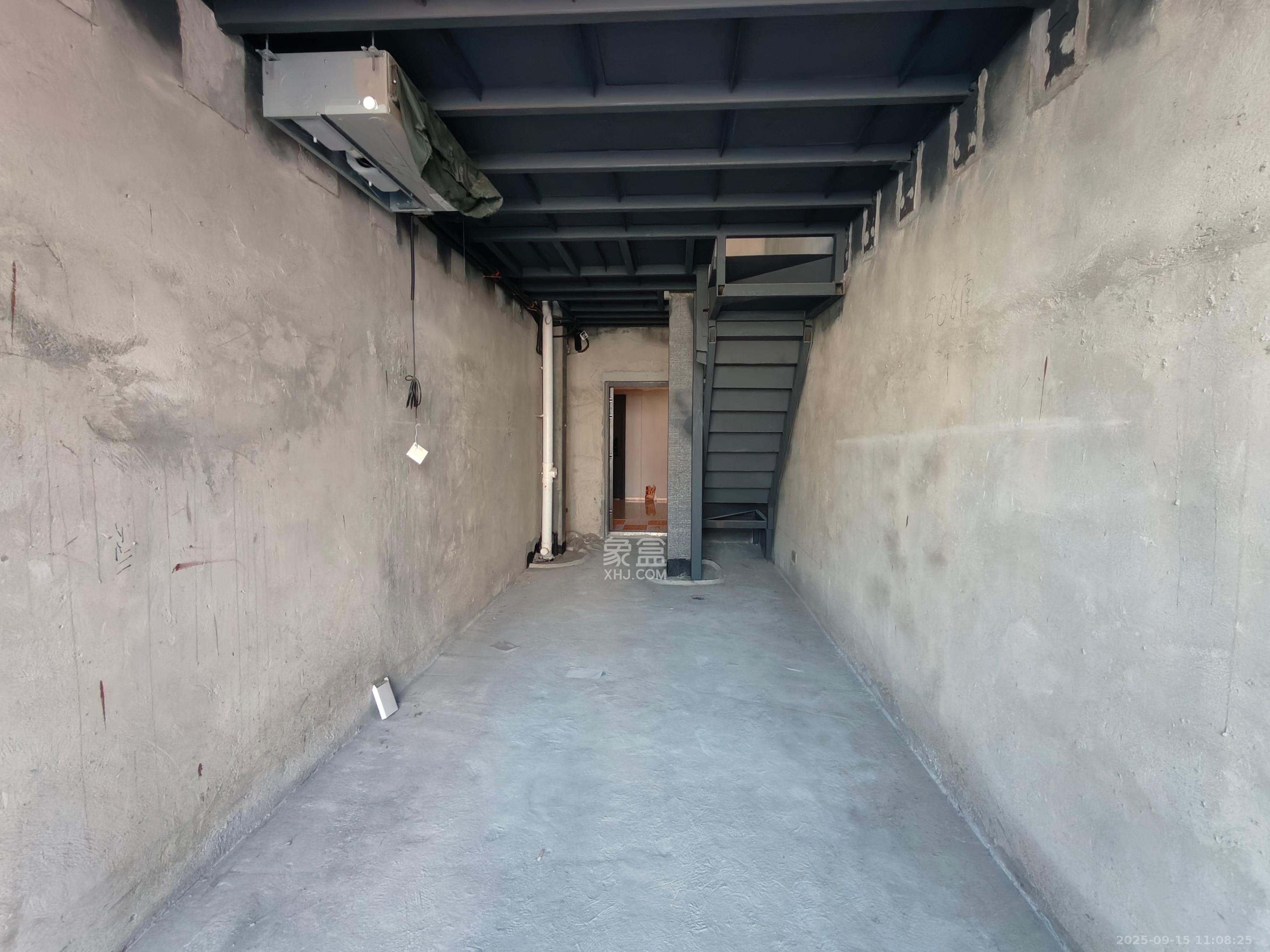 中一鲲出(鲲鹏府) 2室1厅1卫 1600.0元/月 中一鲲出(鲲鹏府) 2室1厅1卫 1600.0元/月室内图