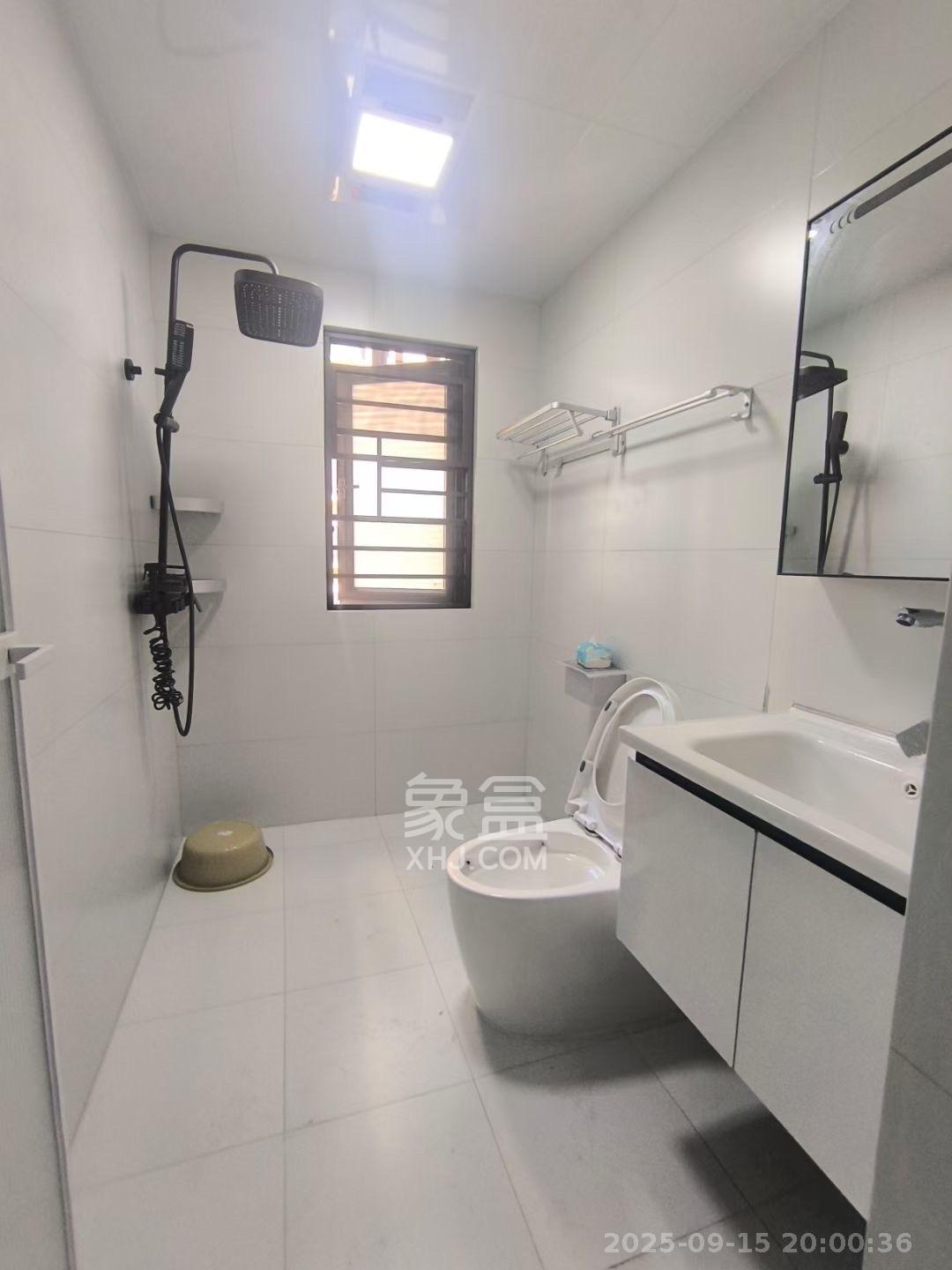 保利大都汇一期、二期 3室2厅2卫 3500.0元/月 保利大都汇一期、二期 3室2厅2卫 3500.0元/月室内图