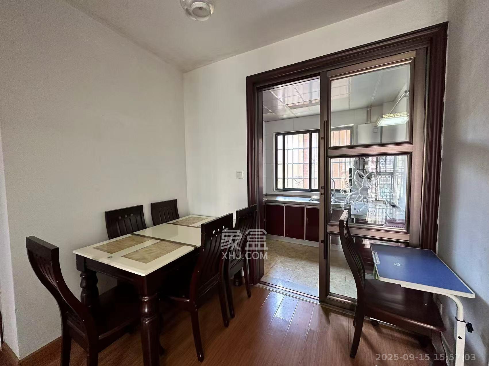 山水新城 2室2厅1卫 1700.0元/月 山水新城 2室2厅1卫 1700.0元/月室内图