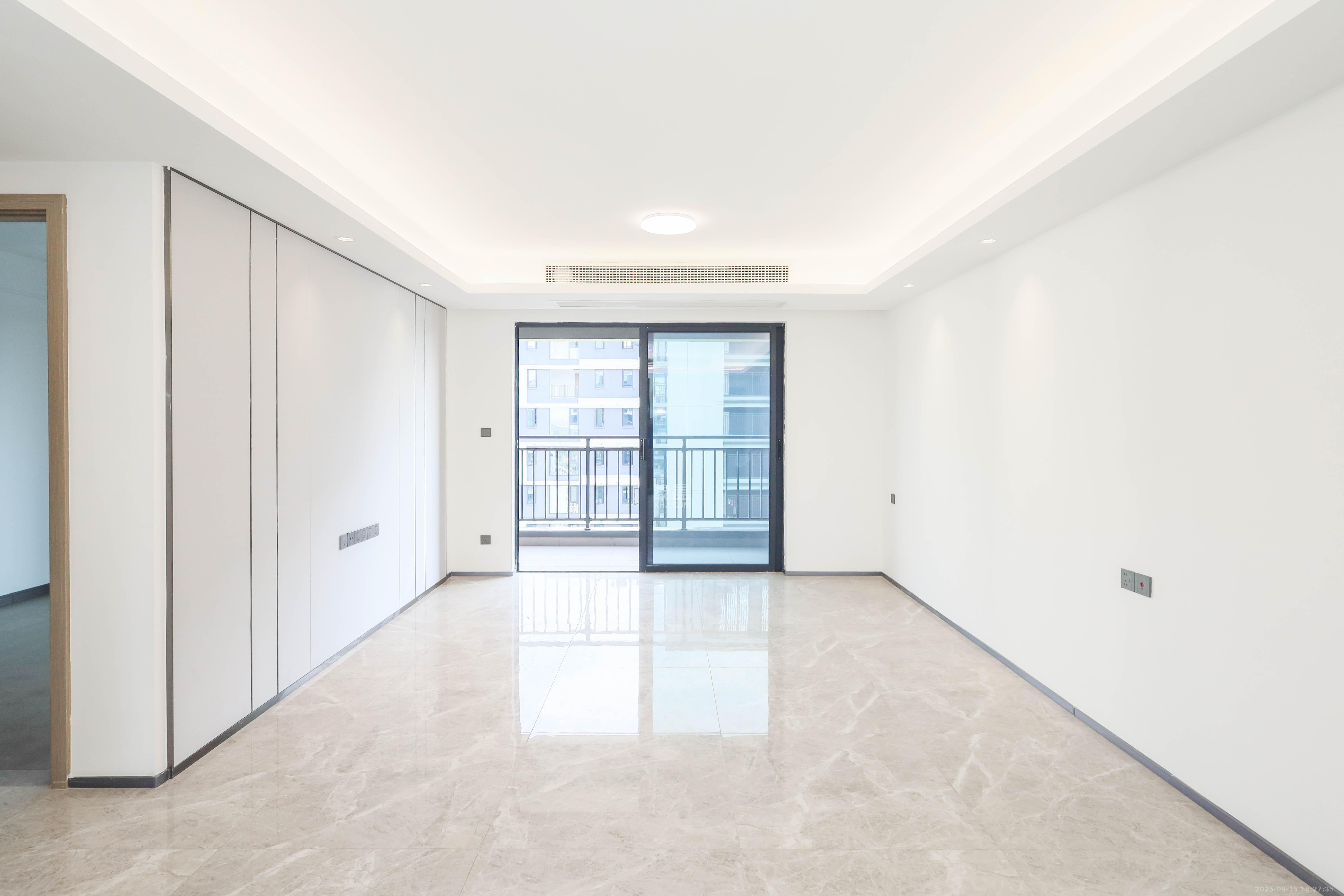 旭辉铂宸府  4室2厅2卫    130.0万