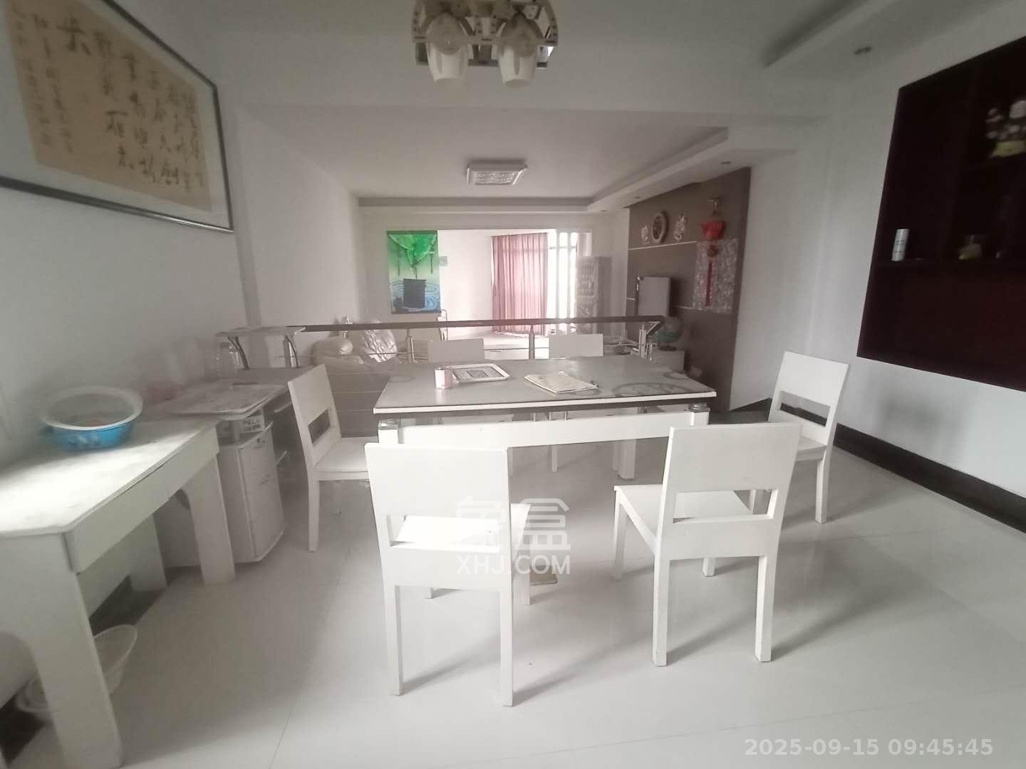 美林景园 3室2厅1卫 3200.0元/月 美林景园 3室2厅1卫 3200.0元/月室内图