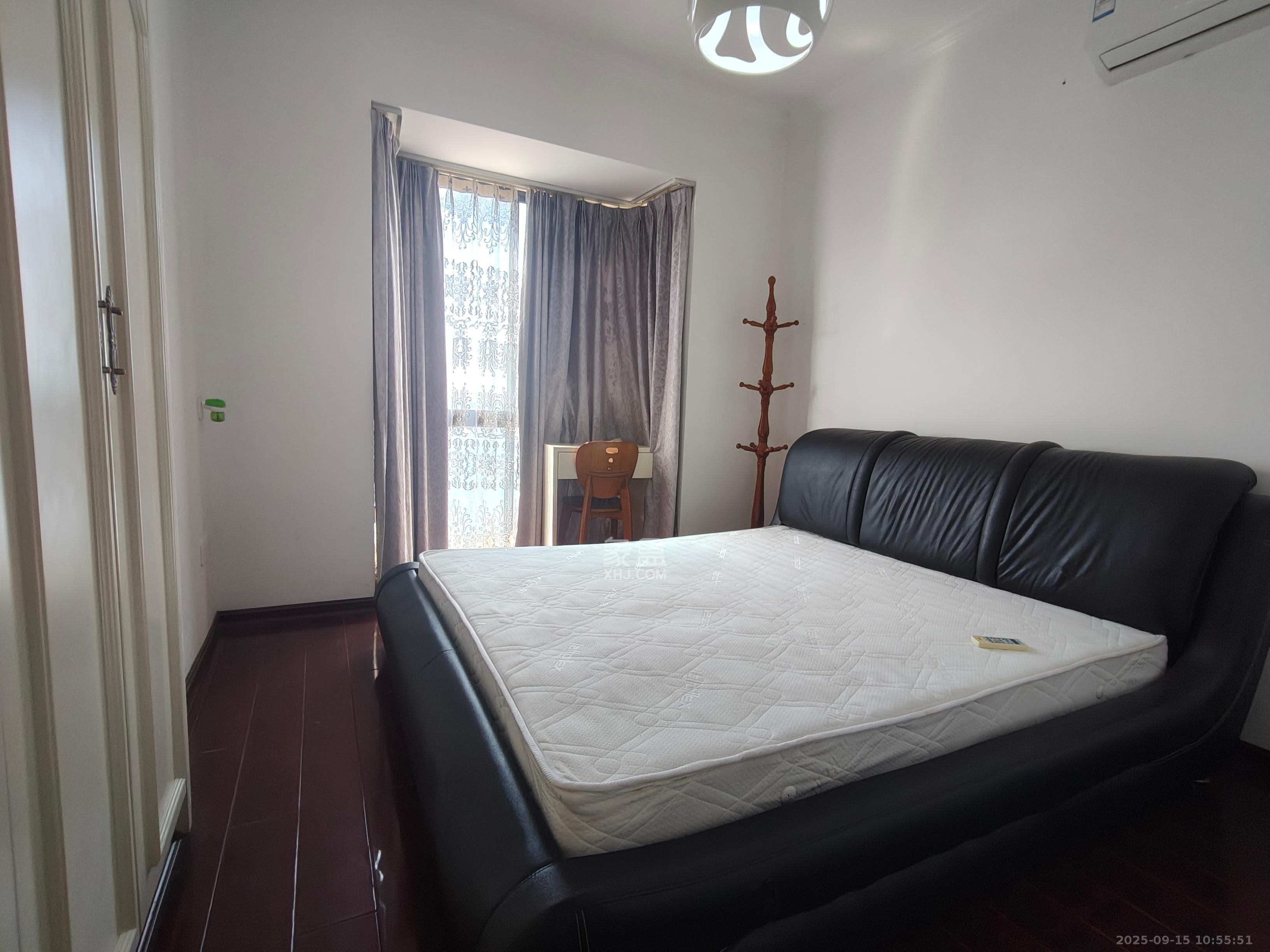 城南故事家园 1室2厅1卫 2500.0元/月 城南故事家园 1室2厅1卫 2500.0元/月室内图