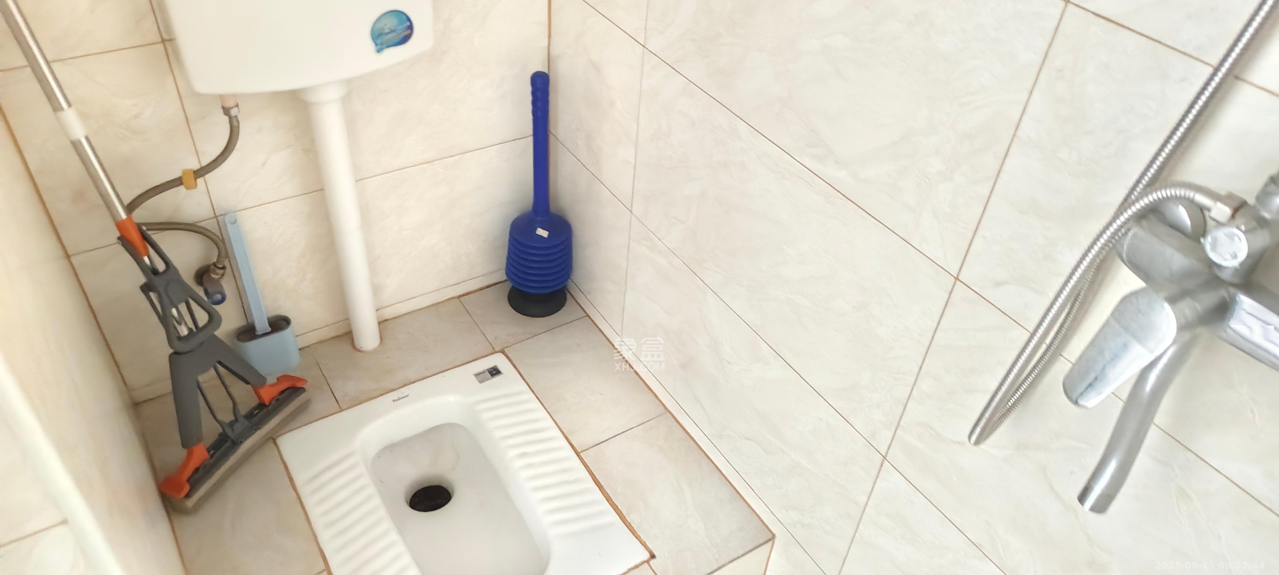 叠彩兰亭  1室1厅1卫    1400.0元/月室内图