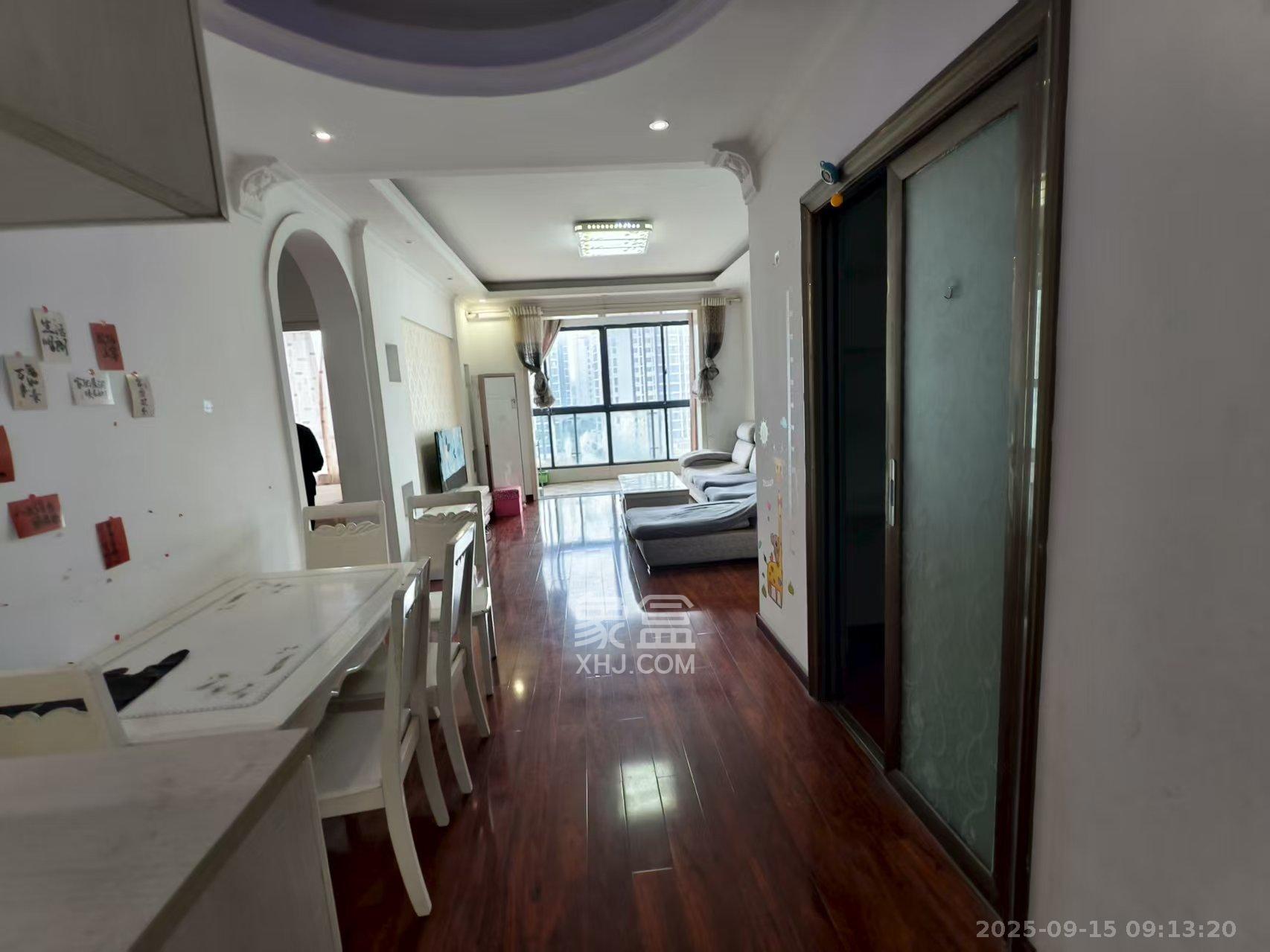 阳光100三期 3室2厅1卫 2400.0元/月 阳光100三期 3室2厅1卫 2400.0元/月室内图