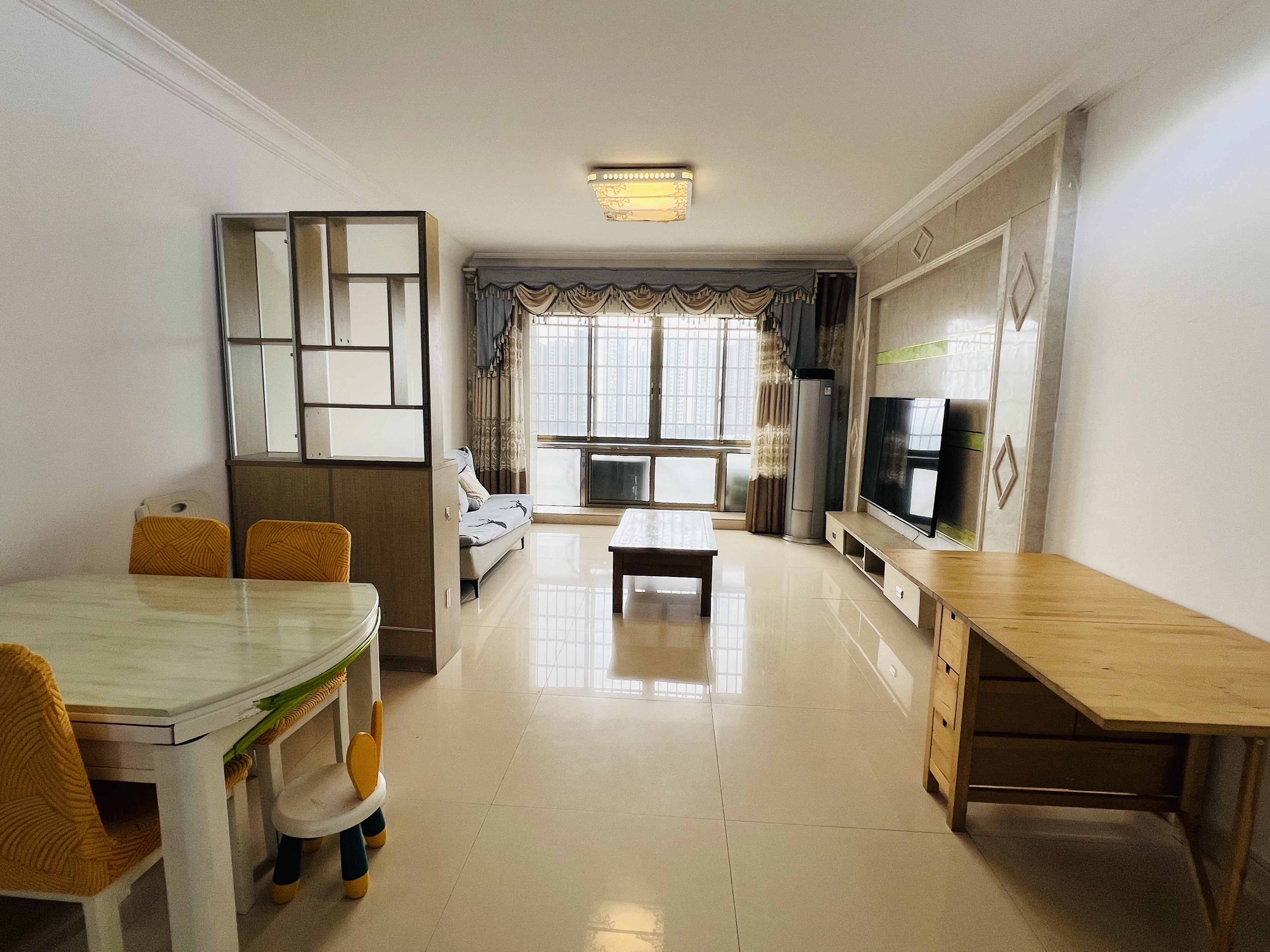 碧桂园 3室2厅1卫 1800.0元/月 碧桂园 3室2厅1卫 1800.0元/月室内图