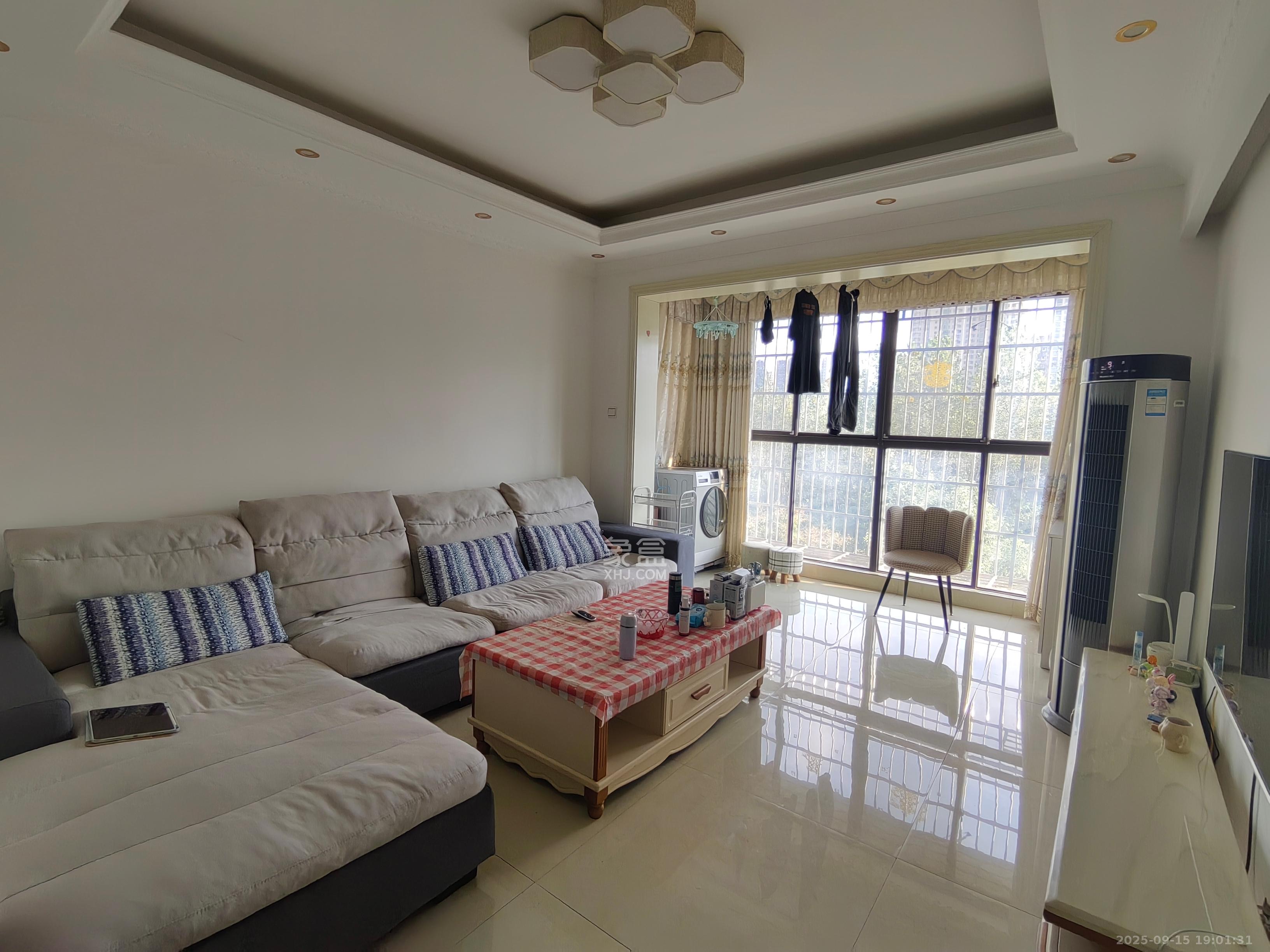 丰园城(鄱阳小区二期) 2室2厅1卫 1650.00元/月 丰园城(鄱阳小区二期) 2室2厅1卫 1650.00元/月室内图