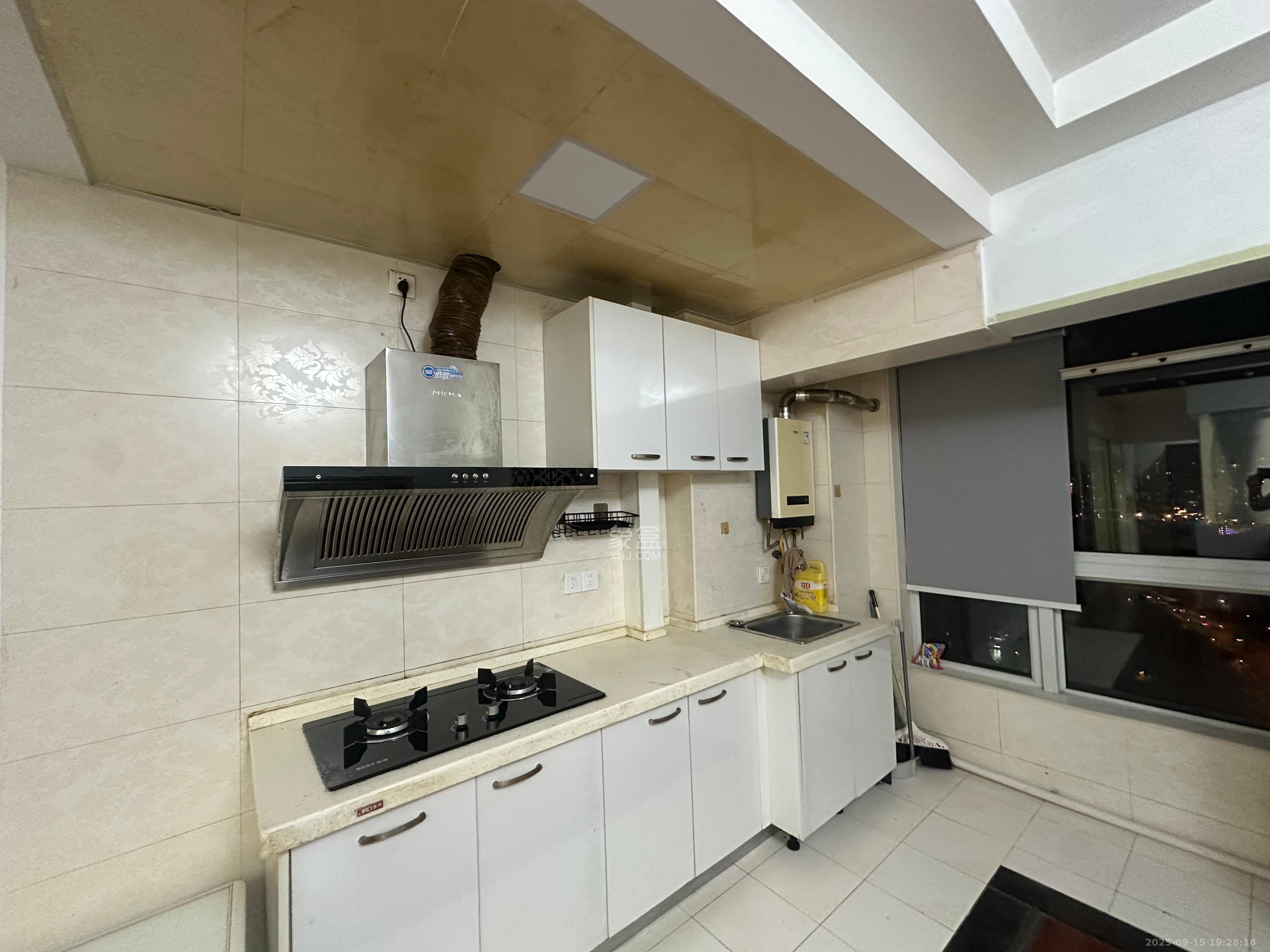 先锋东外滩 1室1厅1卫 1800.0元/月 先锋东外滩 1室1厅1卫 1800.0元/月室内图