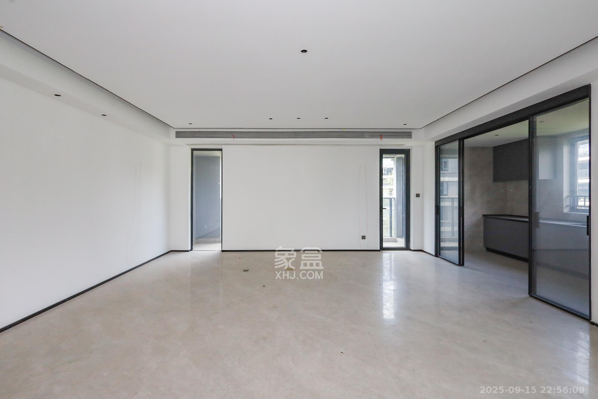 万科森林公园  4室2厅3卫    450.0万其他