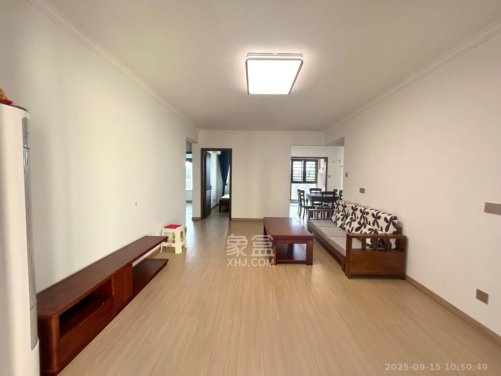 长房明宸府 4室2厅2卫 2600.0元/月 长房明宸府 4室2厅2卫 2600.0元/月室内图