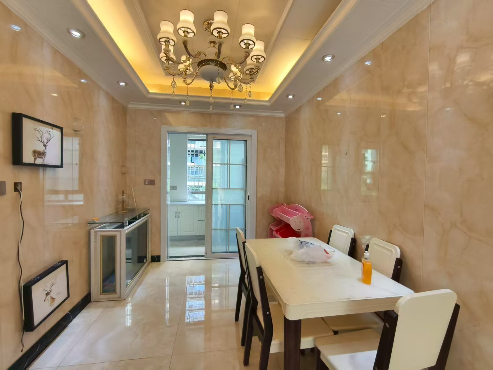 国色天香 2室2厅2卫 60.0万 国色天香 2室2厅2卫 60.0万室内图