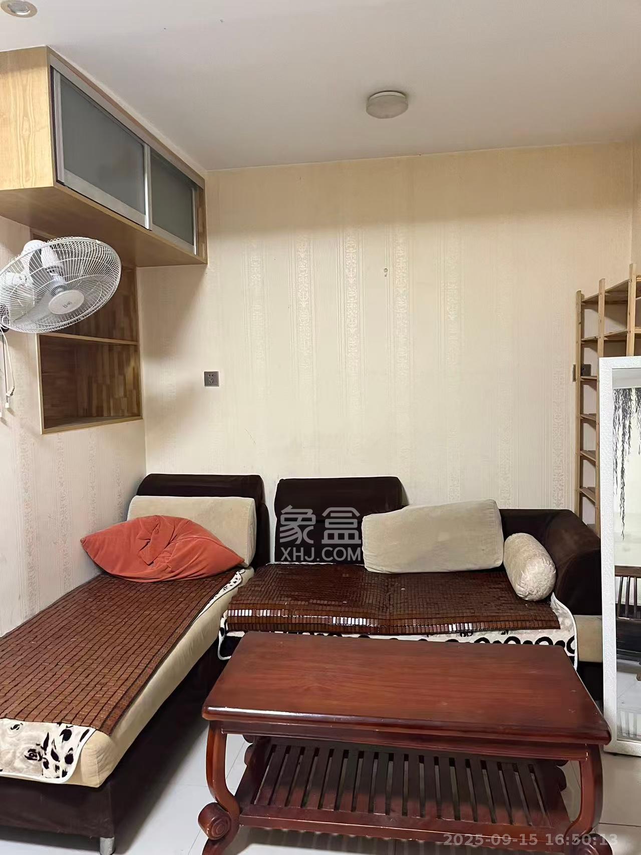 红区抽屉 2室1厅1卫 1700.0元/月 红区抽屉 2室1厅1卫 1700.0元/月室内图