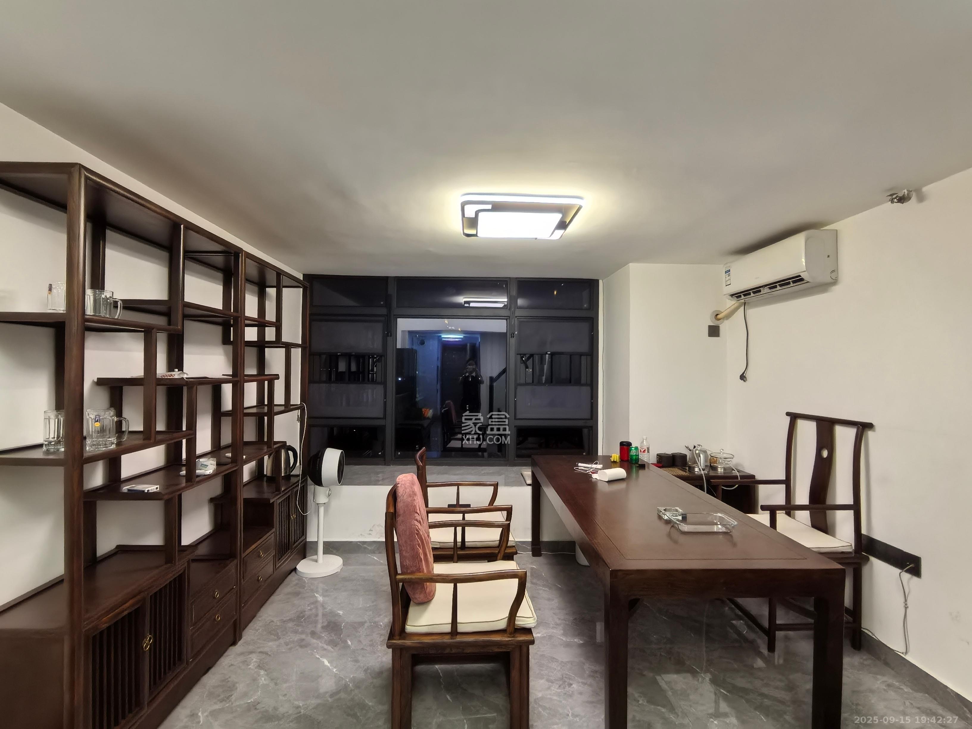 明昇壹城(明昇时代广场)三期 1室1厅1卫 2300.0元/月 明昇壹城(明昇时代广场)三期 1室1厅1卫 2300.0元/月室内图