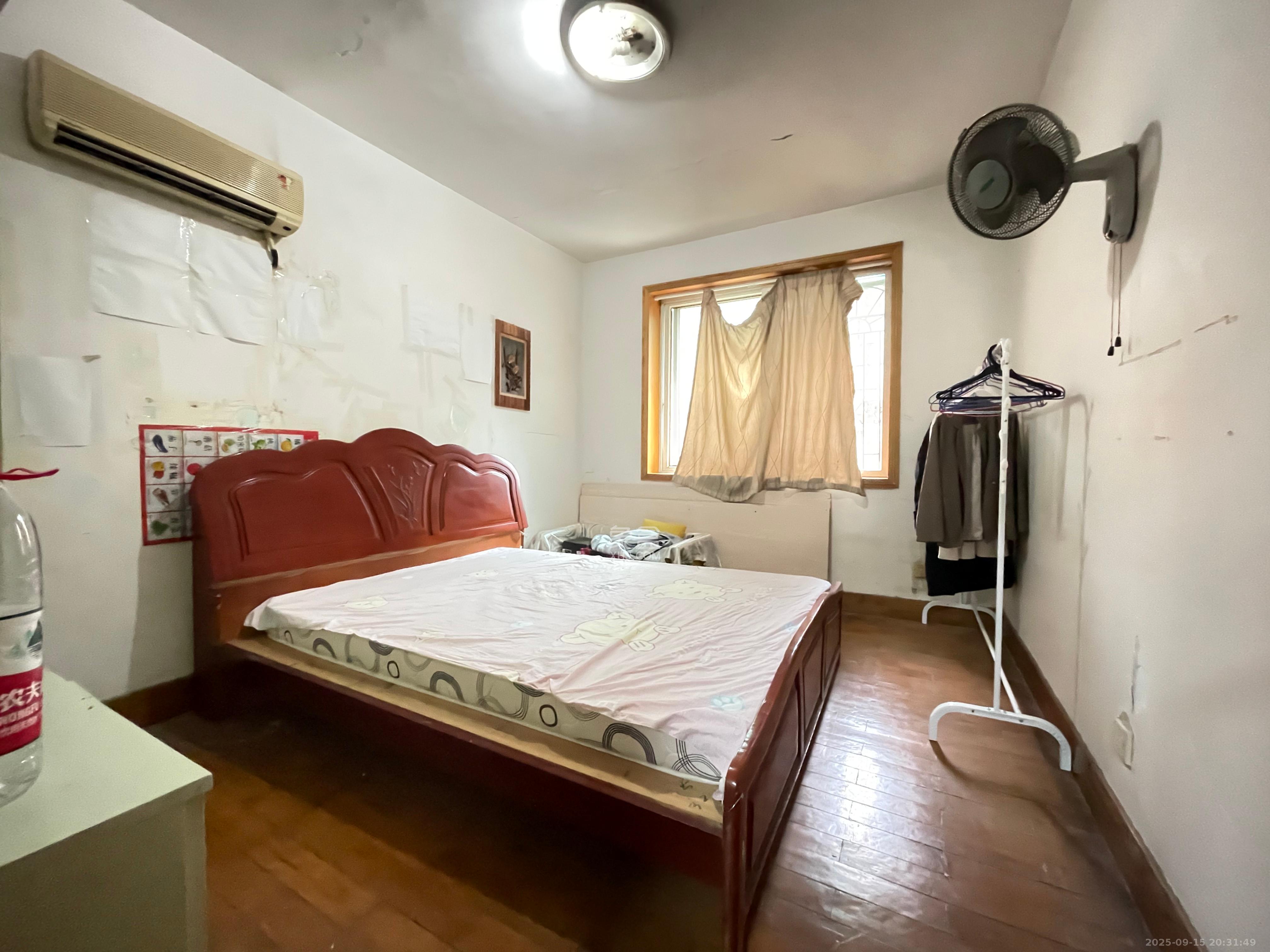 省肉食水产总公司宿舍 2室1厅1卫 1500.0元/月 省肉食水产总公司宿舍 2室1厅1卫 1500.0元/月室内图