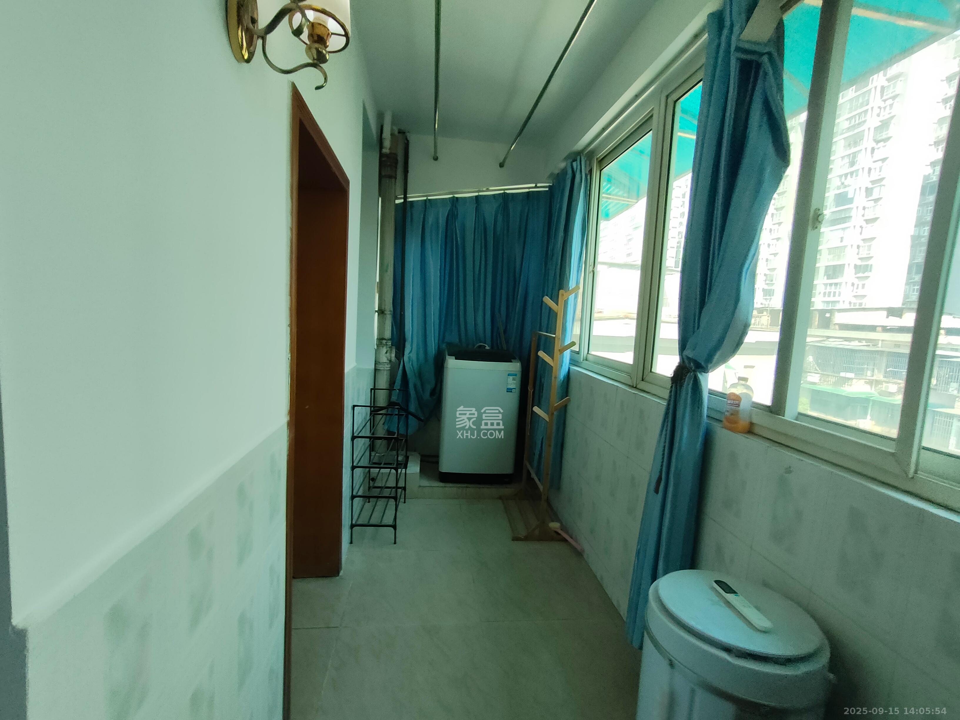 红旗综合安置楼  2室1厅1卫    1800.0元/月室内图