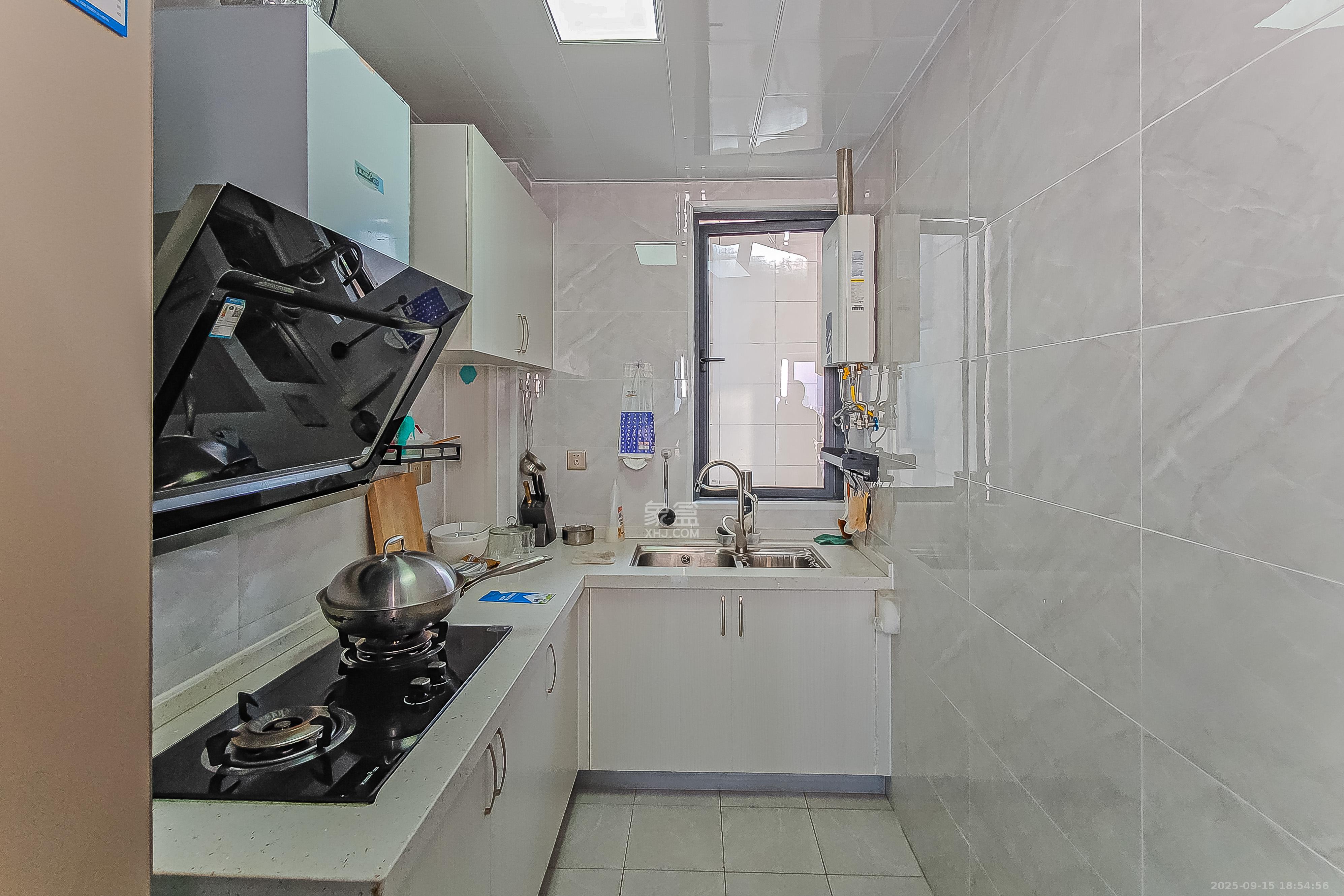 建发中央公园(建发美地)  3室2厅1卫    160.0万 建发中央公园(建发美地)  3室2厅1卫    160.0万厨房