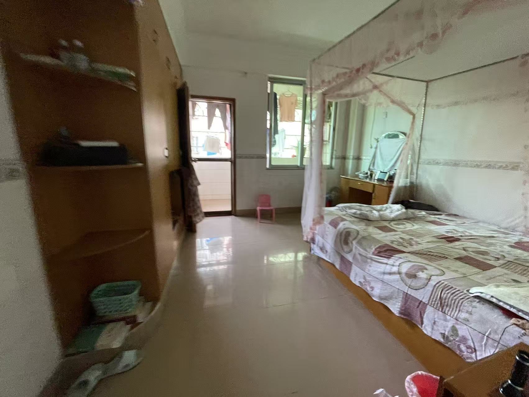 金城苑 3室2厅2卫 105.0万 金城苑 3室2厅2卫 105.0万客厅