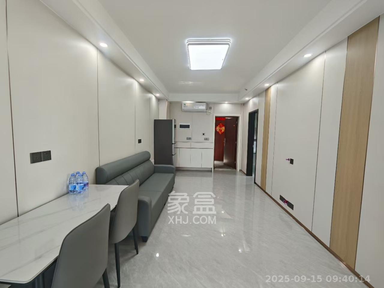 国泰九龙湾 2室1厅1卫 2200.0元/月 国泰九龙湾 2室1厅1卫 2200.0元/月室内图