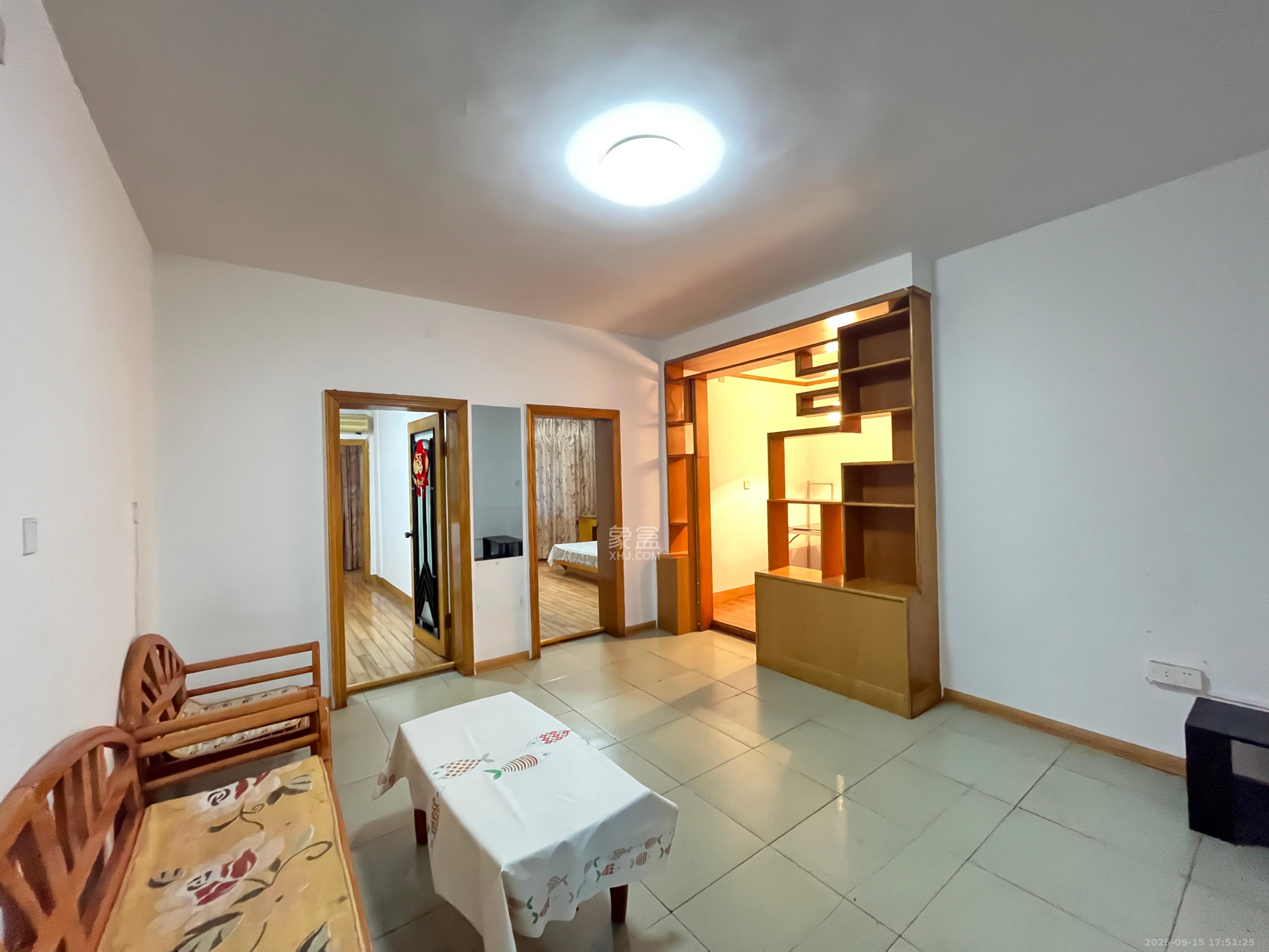 邮电新村 2室2厅1卫 1600.0元/月 邮电新村 2室2厅1卫 1600.0元/月室内图