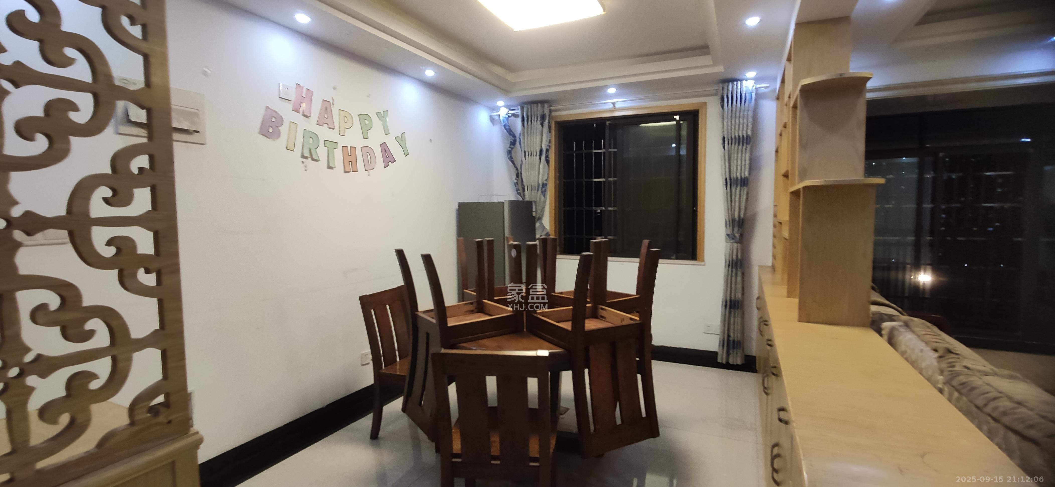 金南家园一期  3室2厅2卫    2200.0元/月室内图